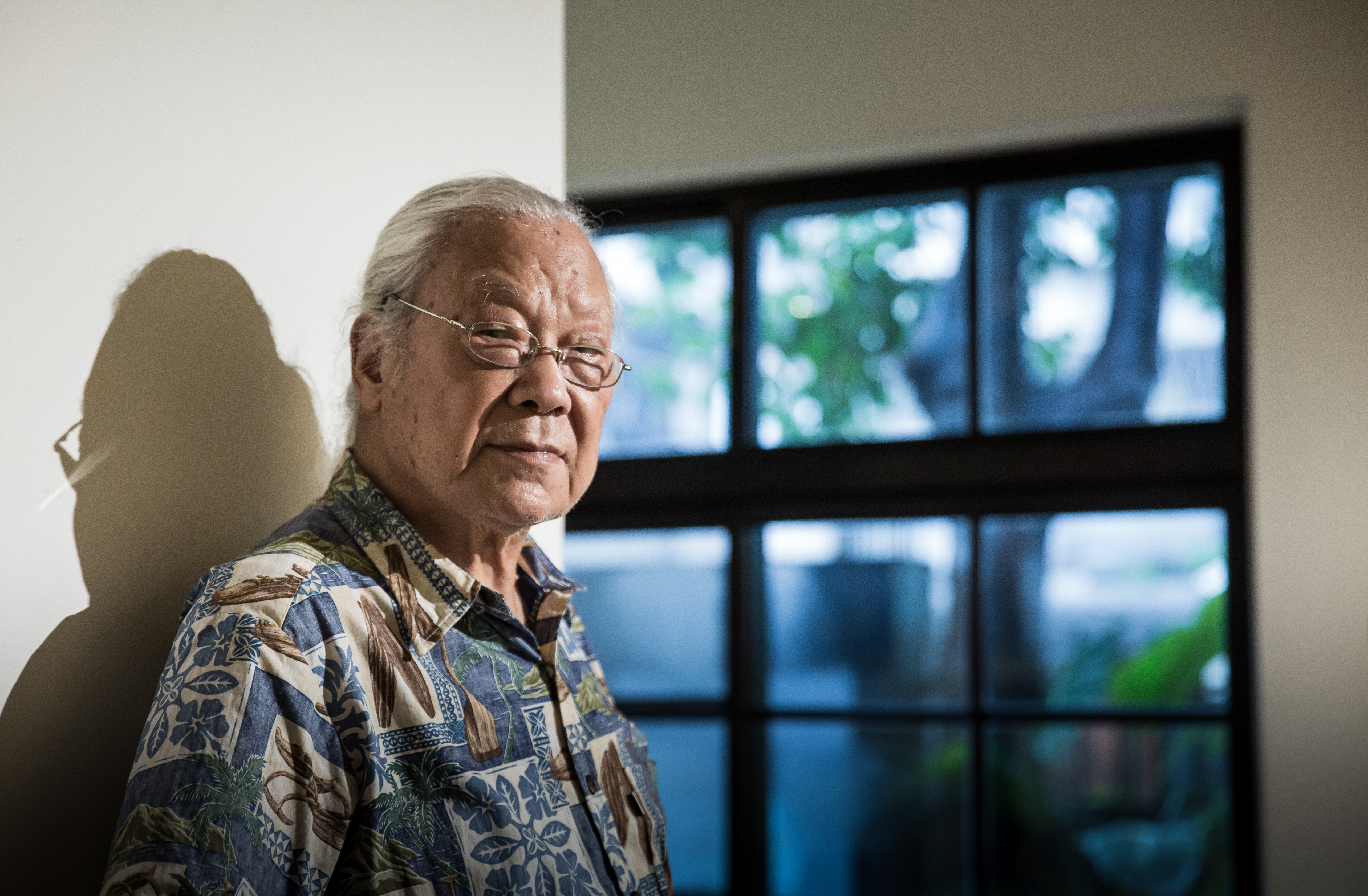 說起當年母親為了塞錢給他，徒步走了7、80里路，焦士太想來仍覺感傷。