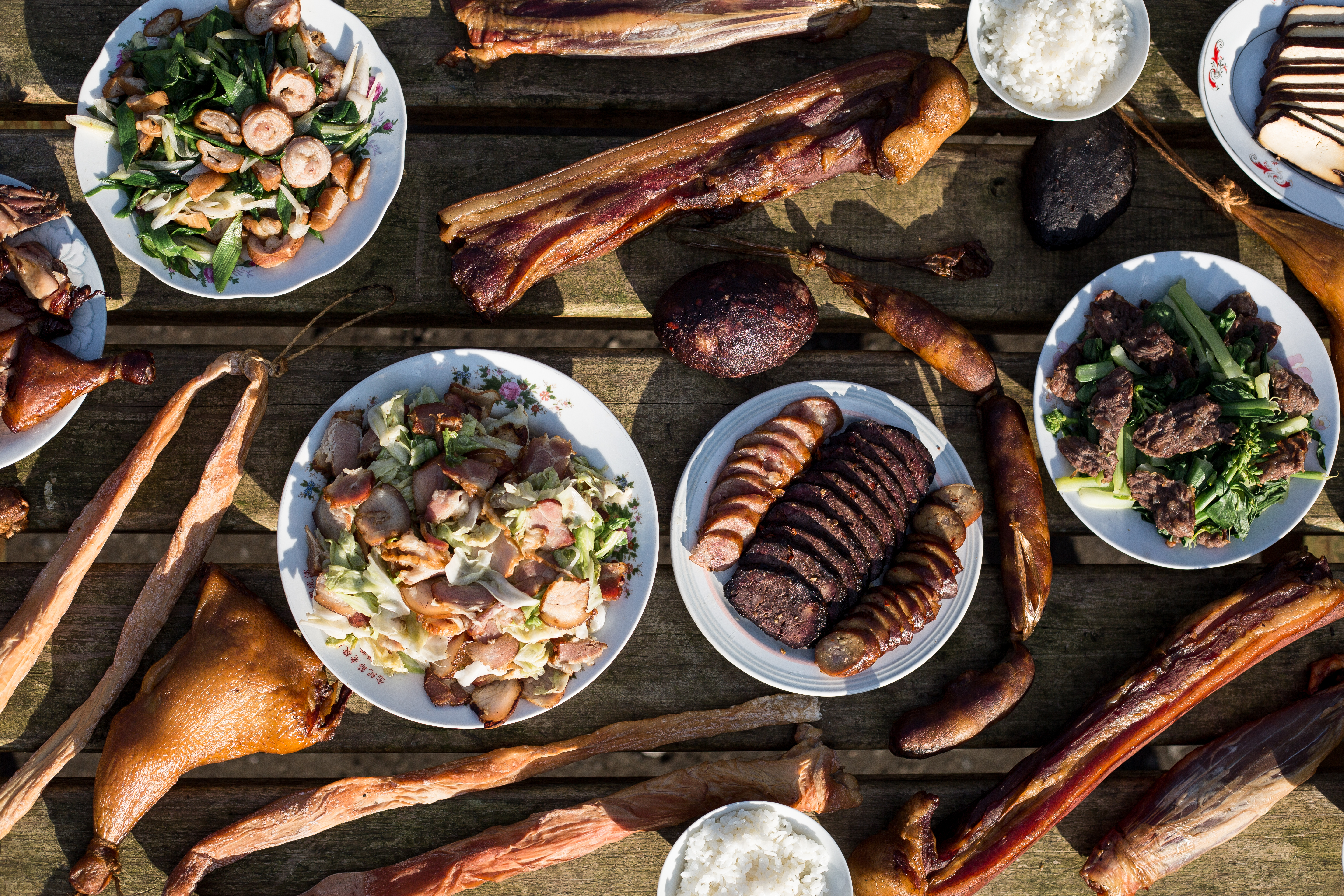 湖南臘味飄香餐桌非難事，掌握一招即可輕鬆上菜。