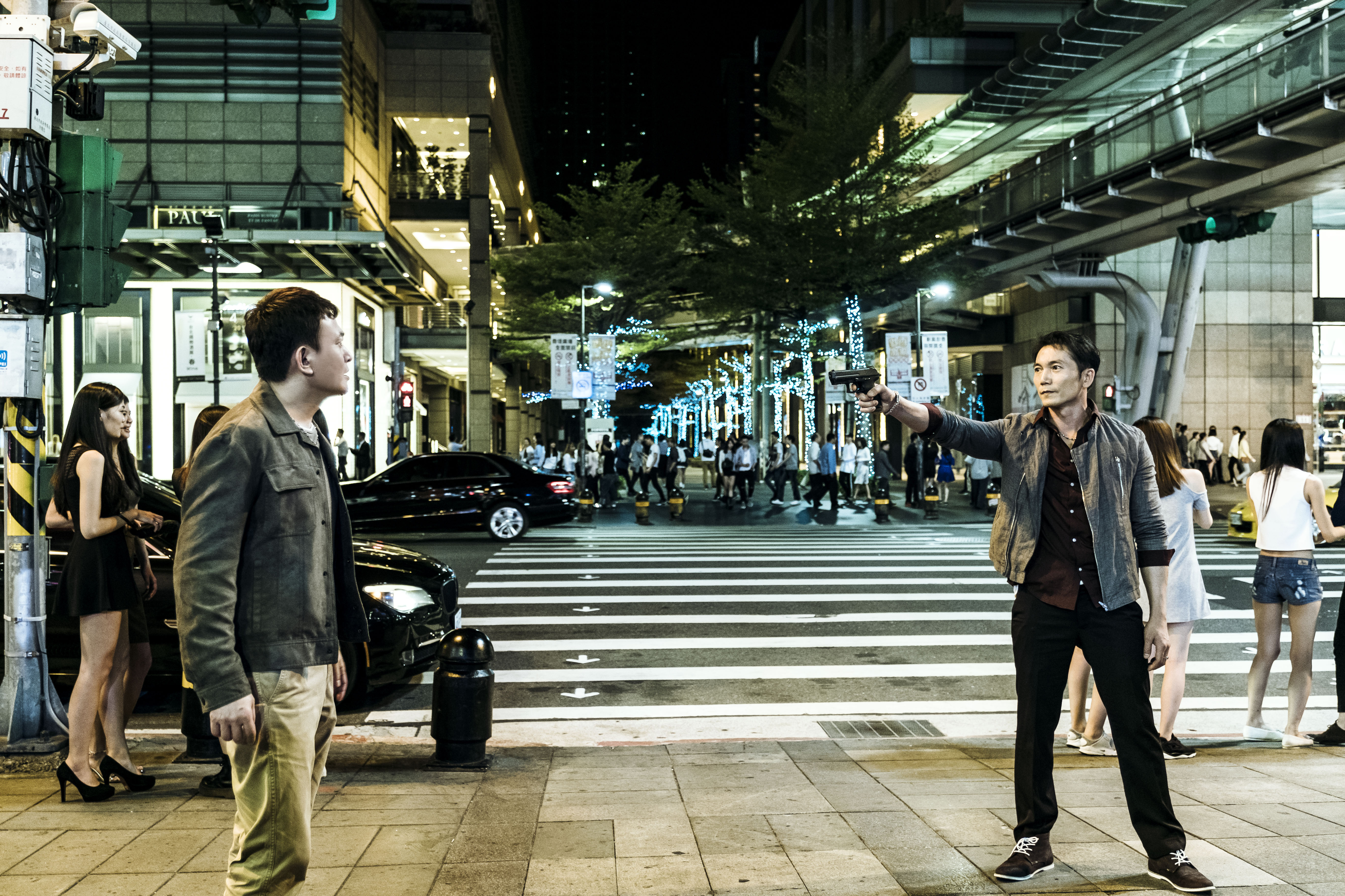 王識賢與鄒兆龍在片中原本是一對好友，友情卻在理念和利益考驗下變質，兩人也從兄弟變成死對頭。（理大國際多媒體提供）