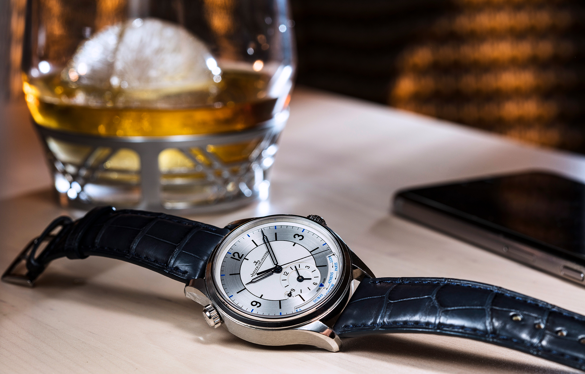 欣賞與選擇一款手錶，或許就像品飲威士忌一樣，沒有好或不好那麼複雜，只有你喜不喜歡、合不合你的口味，如此簡單。