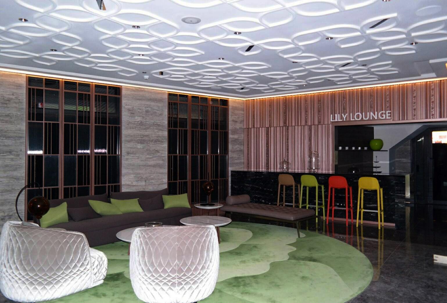不只大廳典雅,供住戶休憩用的Lounge設計也比照5星級飯店水準。(讀者提供)