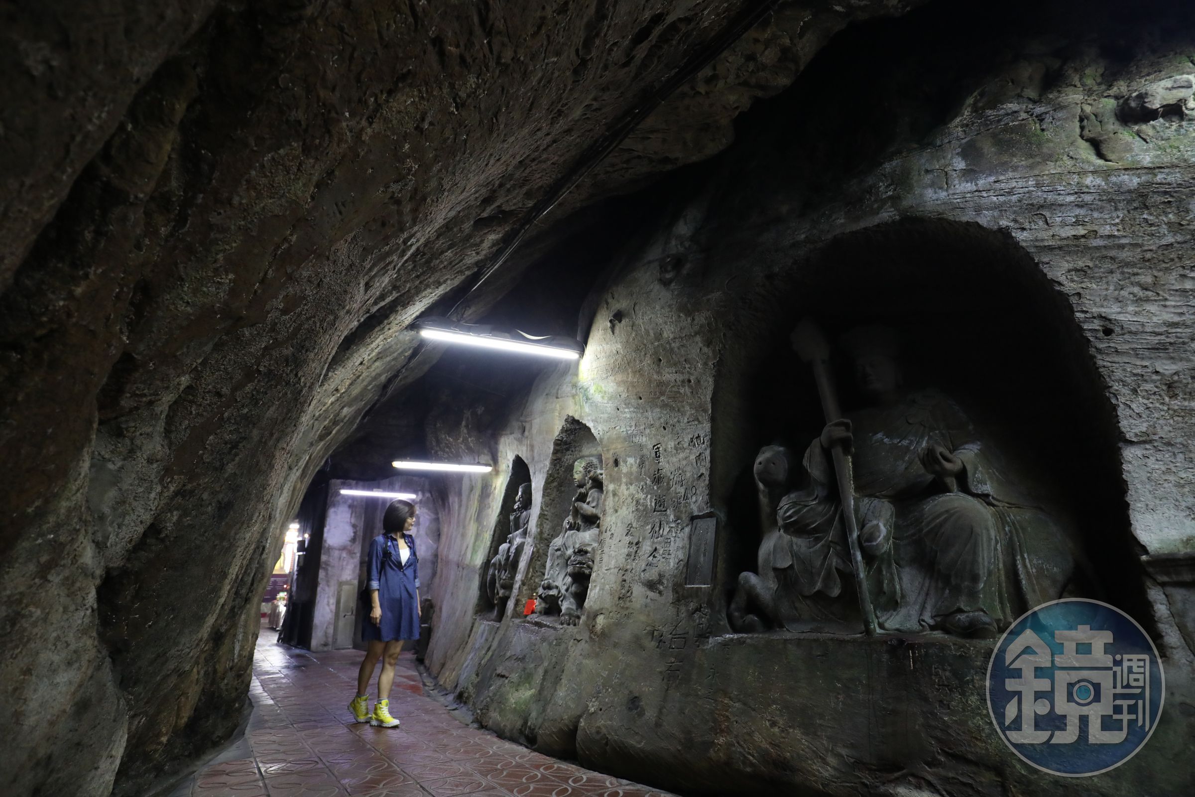 「仙洞巖」曾名列基隆8景之一，洞窟寺廟有如台版敦煌石窟。