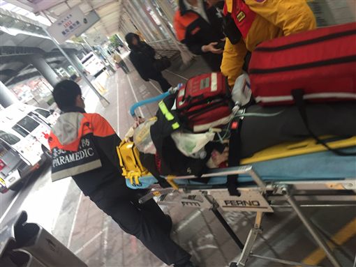 儘管救護人員第一時間到場,台北車站的女乘客仍不幸到院前死亡。