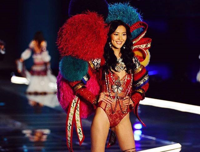 29歲的中國超模「表姊」劉雯，曾6次站上「維多利亞的秘密」伸展台。（取自劉雯臉書）