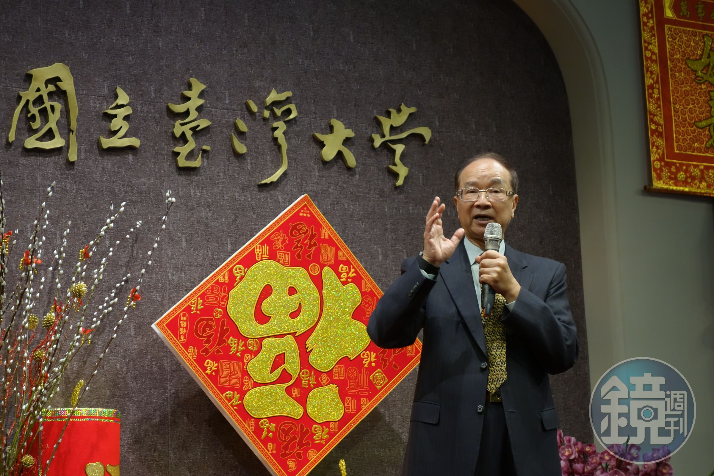 身兼台大遴選委員會召集人的前台大校長陳維昭表示，不能講話已經鬱悶很久，教育部的作法將成為負面教材。
