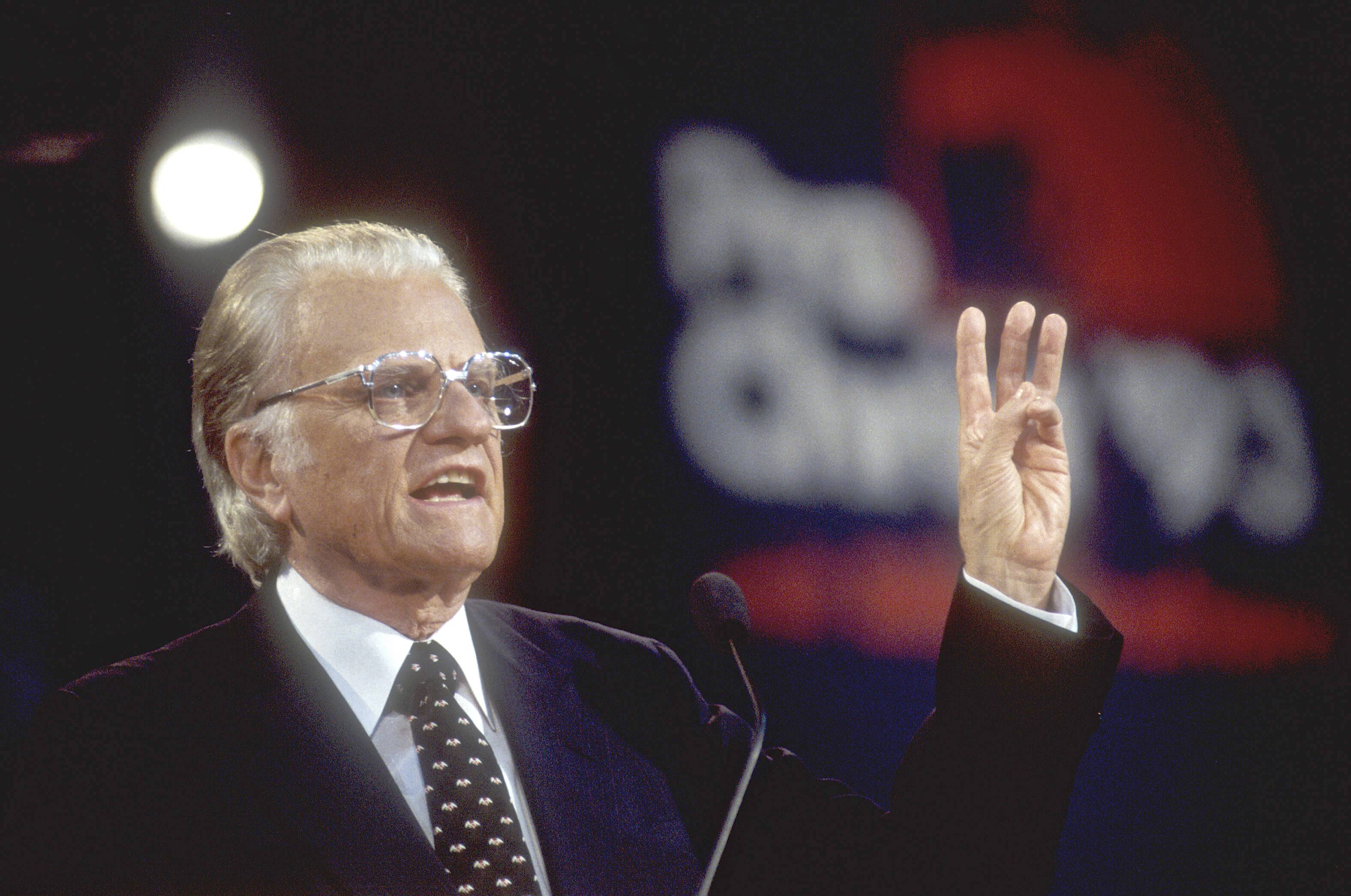 美國知名佈道家葛理翰牧師,美國時間2018年2月21日於家中過世。(東方IC)