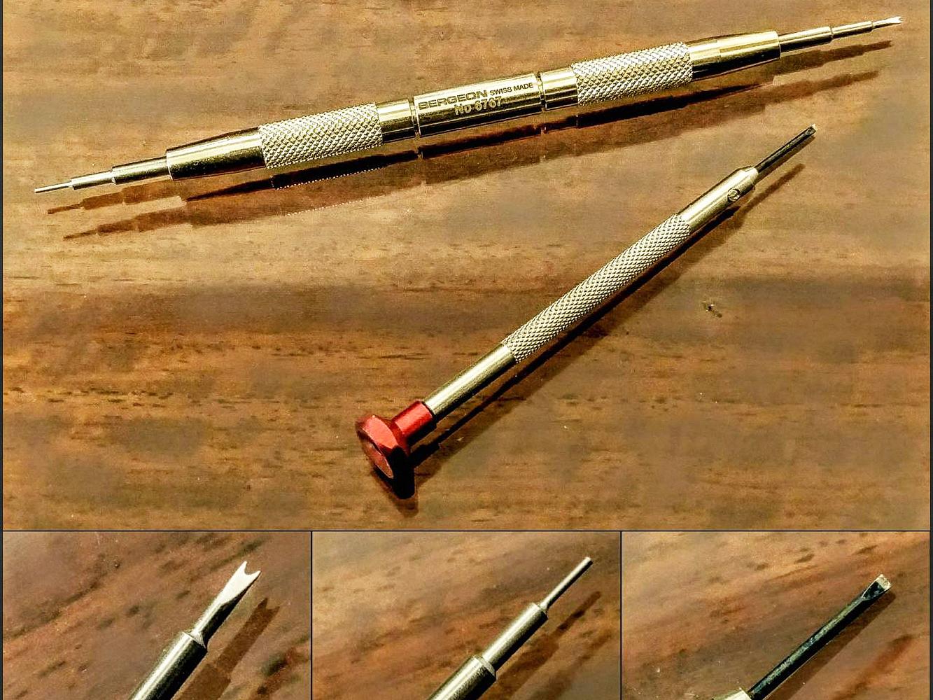 工欲善其事、必先利其器，移除錶耳棒可購買瑞士製的BERGEON Ref.6767雙頭錶耳叉（圖片最上方），兩端分別是1mm的V字針頭0.8mm的沖針，可分別對應錶殼側面無孔洞或有孔洞的錶耳栓；移除錶目需拆解螺絲，則可選用同為瑞士製的HOROTEC螺絲刀，紅頭1.2mm的規格即可對應大多數勞力士錶款。兩者皆可在Yahoo拍賣上購得，售價分別是6～800元左右。