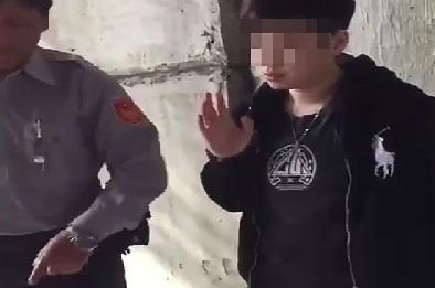 男子吸毒睡車內,遇警攔查直呼倒楣。(警方提供)