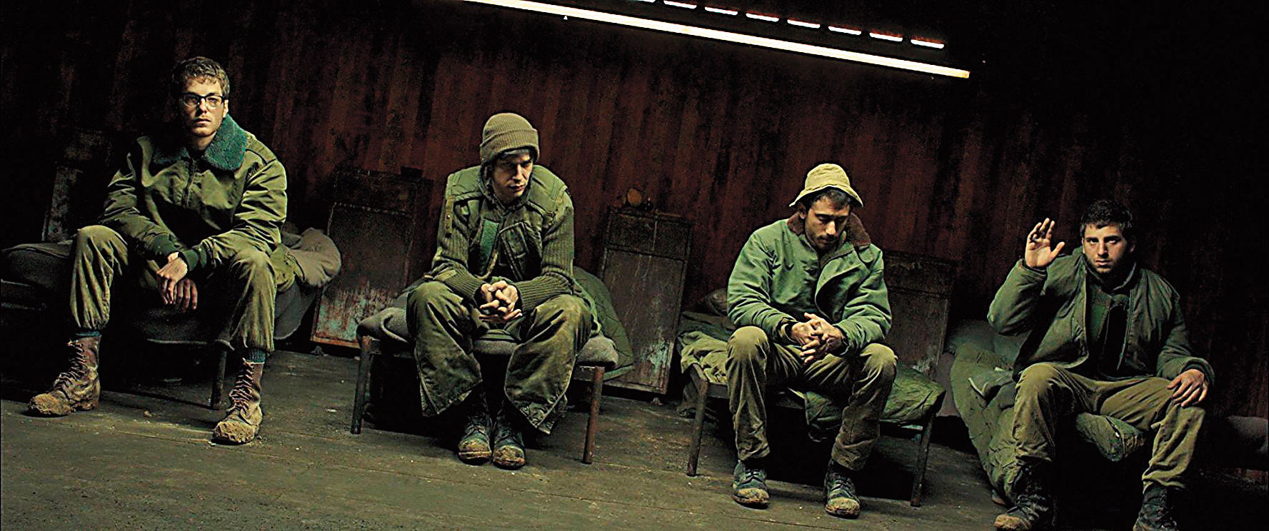 導演用三段式筆法，透過舞蹈描繪生命中的敏感話題，也帶領觀眾一窺猶太律法與軍事系統合而為一的現實奇觀。（東昊提供）