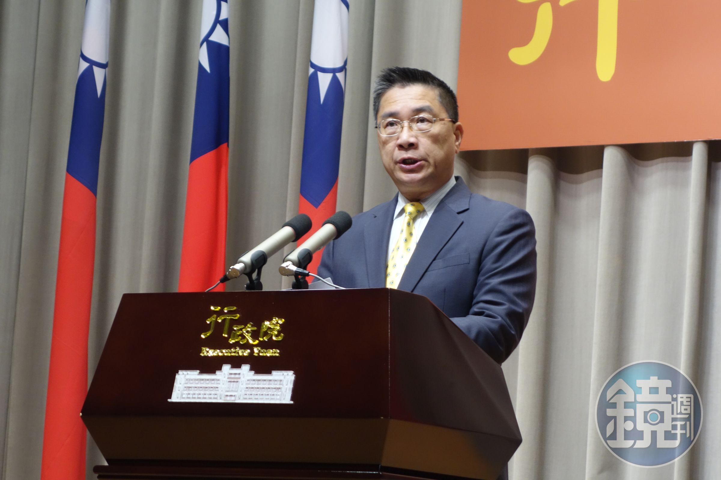 行政院發言人徐國勇今天下午召開記者會公布內閣改組名單，僅小幅更動5位首長。