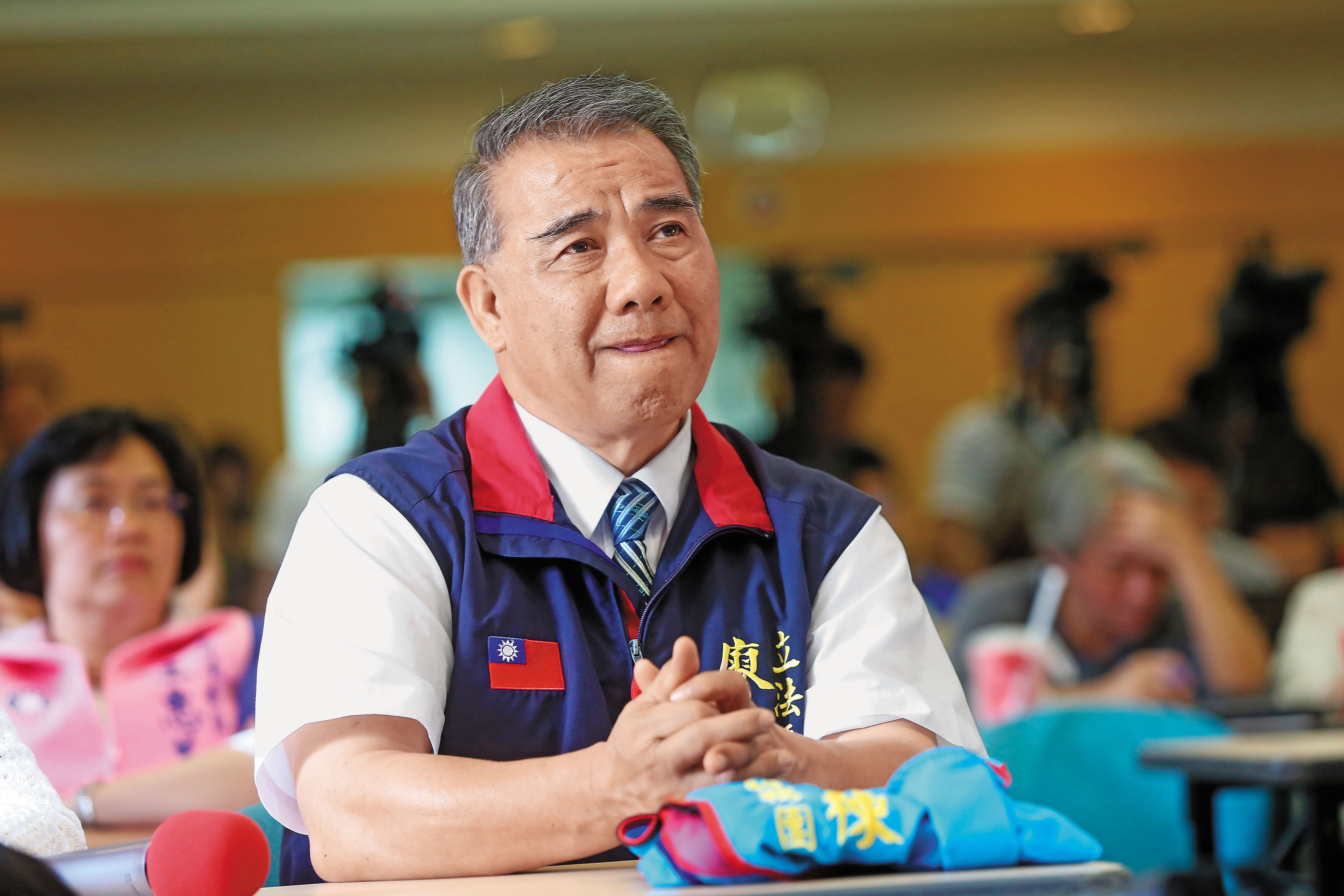 國民黨立委廖國棟（前）擬提修法，讓陳淑琬可再回復原住民身分。