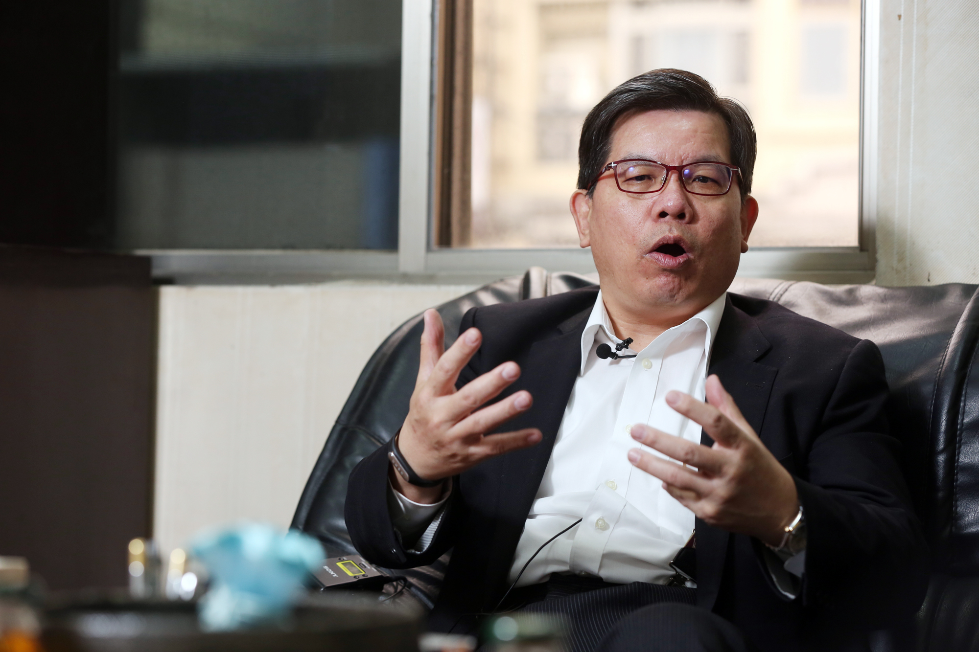 台灣私立醫療院所協會祕書長吳明彥更痛批，這次《醫療法》修法其實無益於一般民眾的就醫權益。