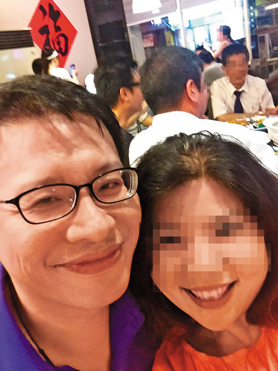 潘小姐（右）與陳文傑（左）原本交情不錯，但因為陳文棟的1000萬元債務撕破臉。（讀者提供）
