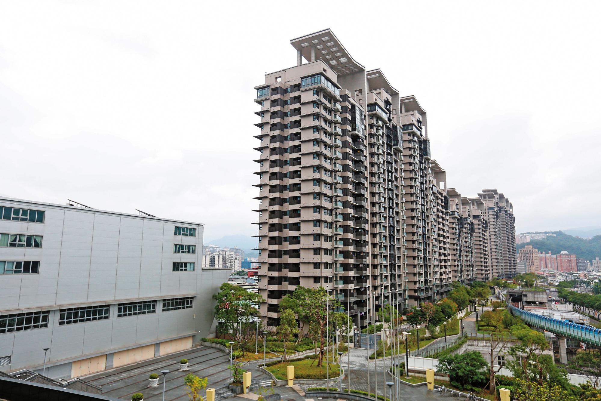 北市府官員曾因日勝生得標美河市案,而被指控圖利。