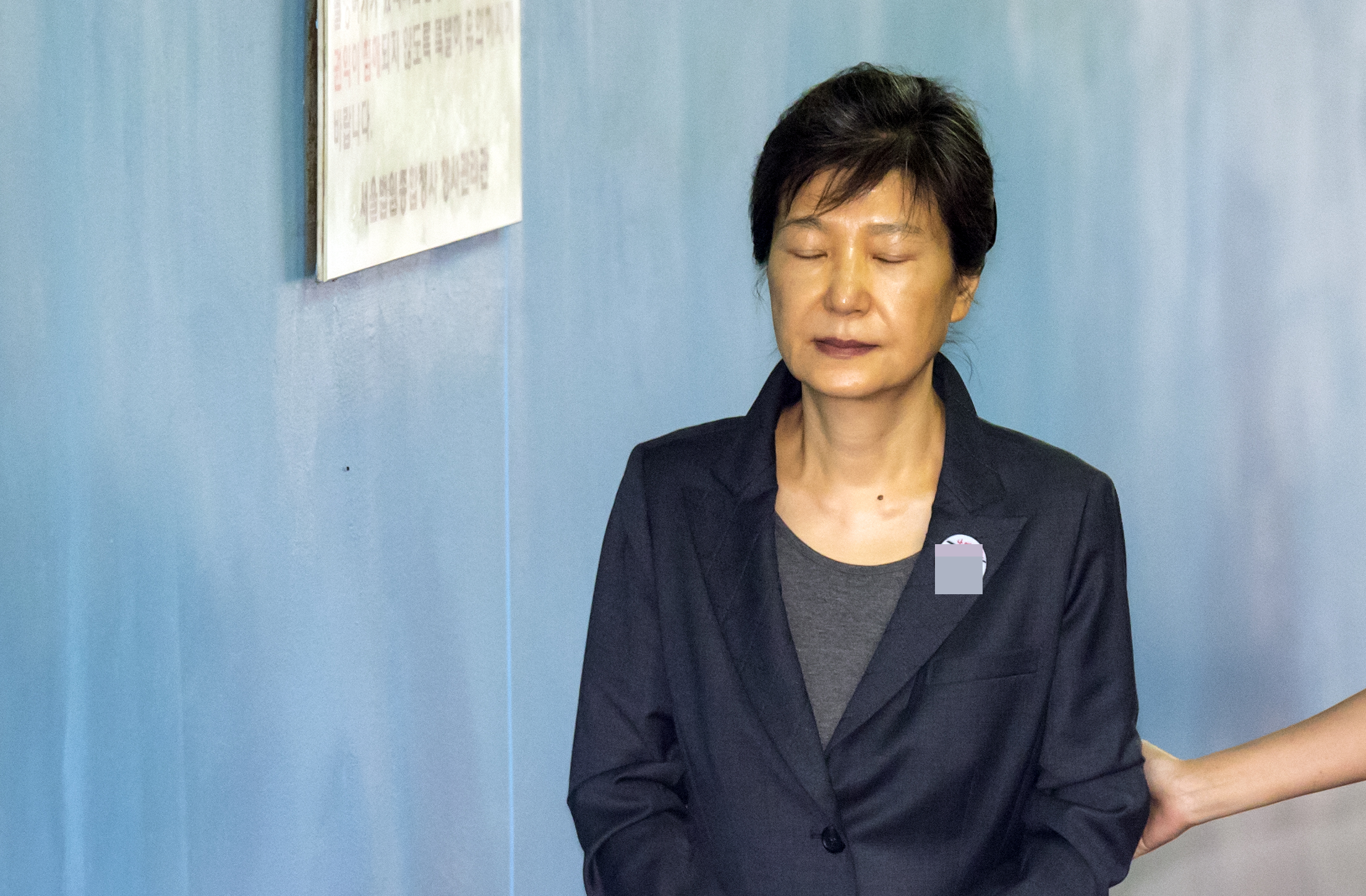 現年66歲的南韓前總統朴槿惠，共計21項罪名纏身，今遭檢方求處30年有期徒刑、新台幣32億元罰款。（東方IC）