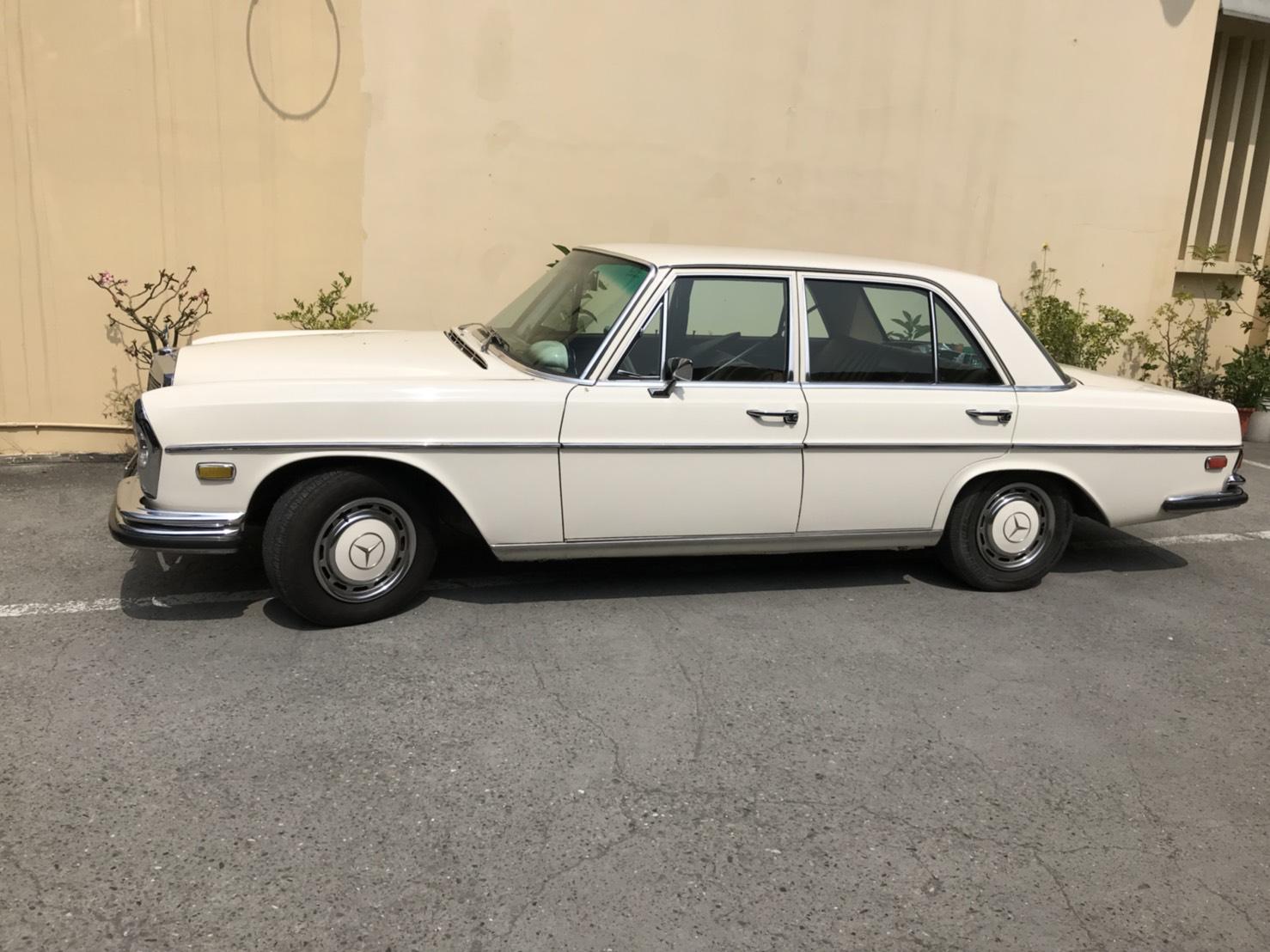 車主購入 這輛骨董車花了很多心血,盡量維持原貌,卻遭修車廠老闆酒駕,還好只是虛驚一場。(警方提供)