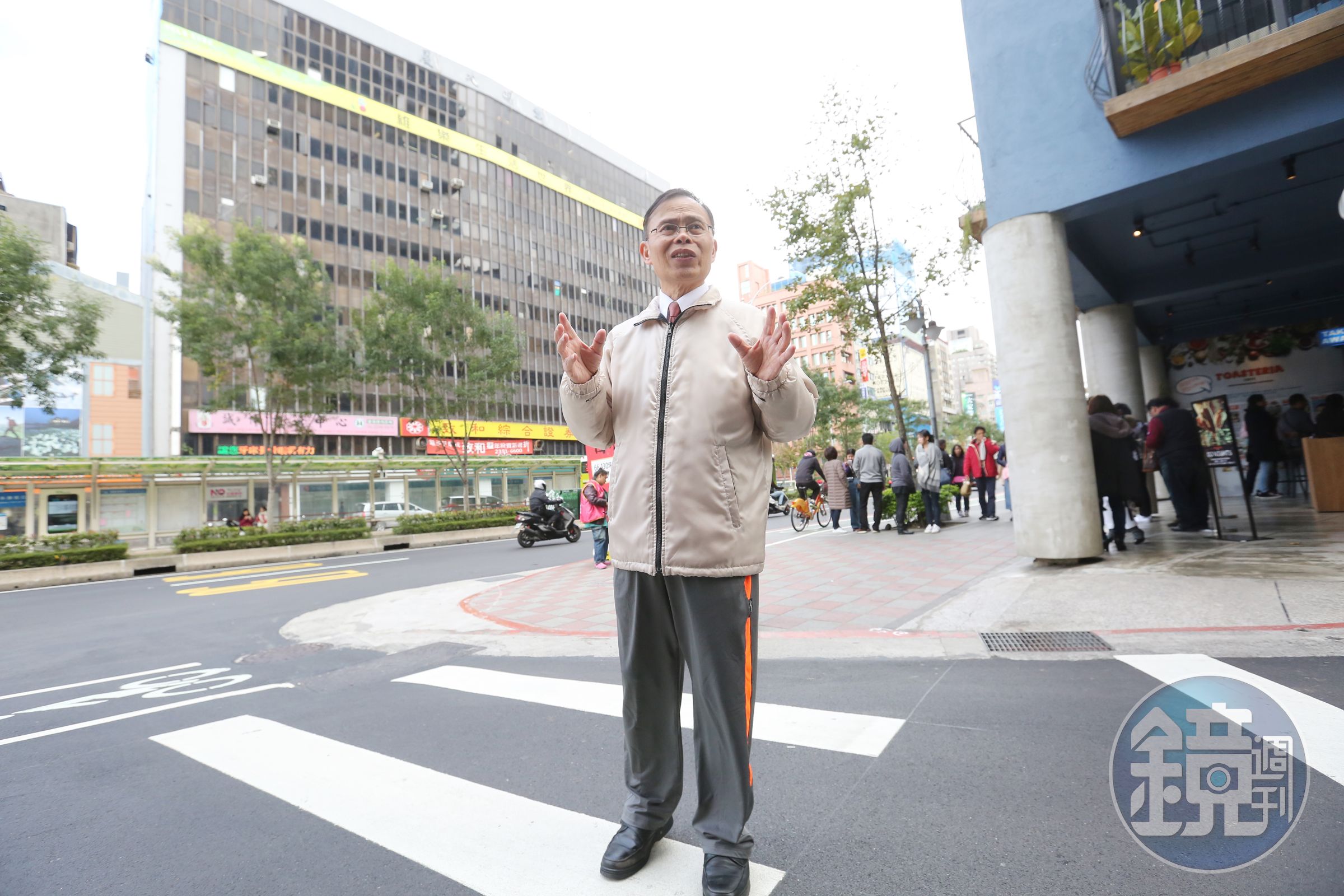 溫國信表示，買股要等便宜價，當個股漲到昂貴價就該出場選擇更好的標的。