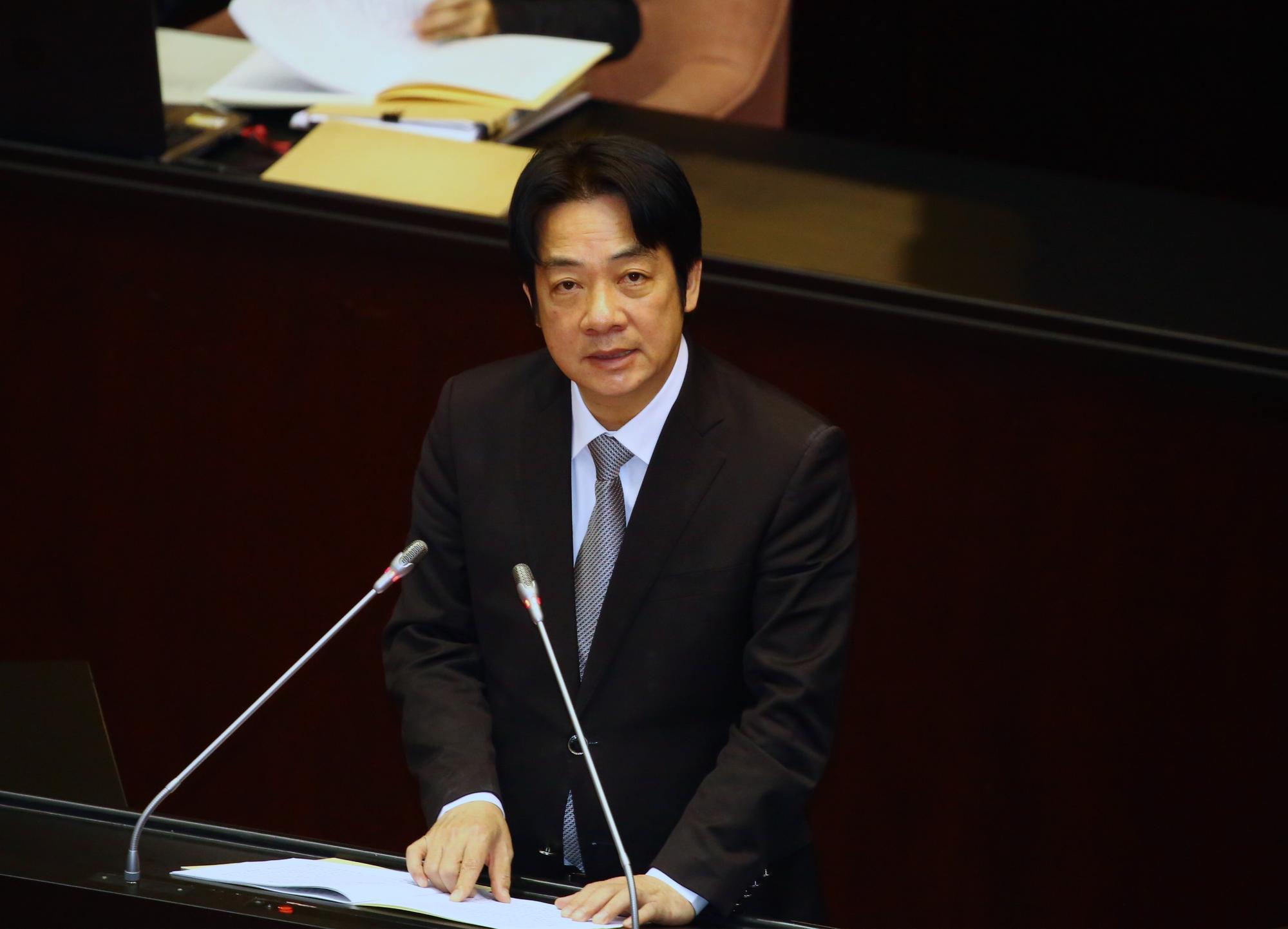 行政院長賴清德今早順利完成施政報告。