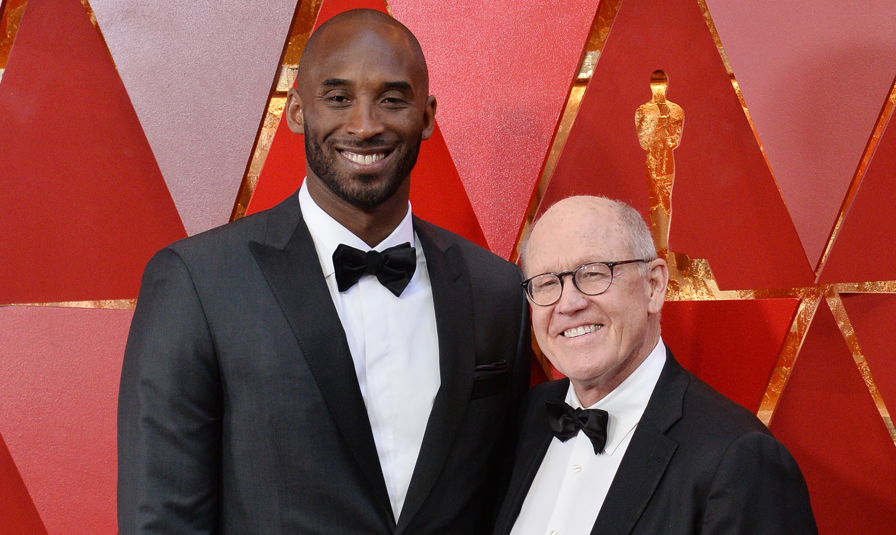 科比布萊恩身兼《親愛的籃球》的監製與旁白（左），導演葛倫基恩則是出身迪士尼動畫背景，兩人一起打造這部被喻為「獻給籃球的情書」。（東方IC）