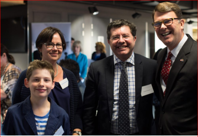 13歲澳洲少年Hamish Finlayson（前排）是全球創業高峰會上最年輕的受邀來賓。 （截取自美國駐澳洲大使館官網）