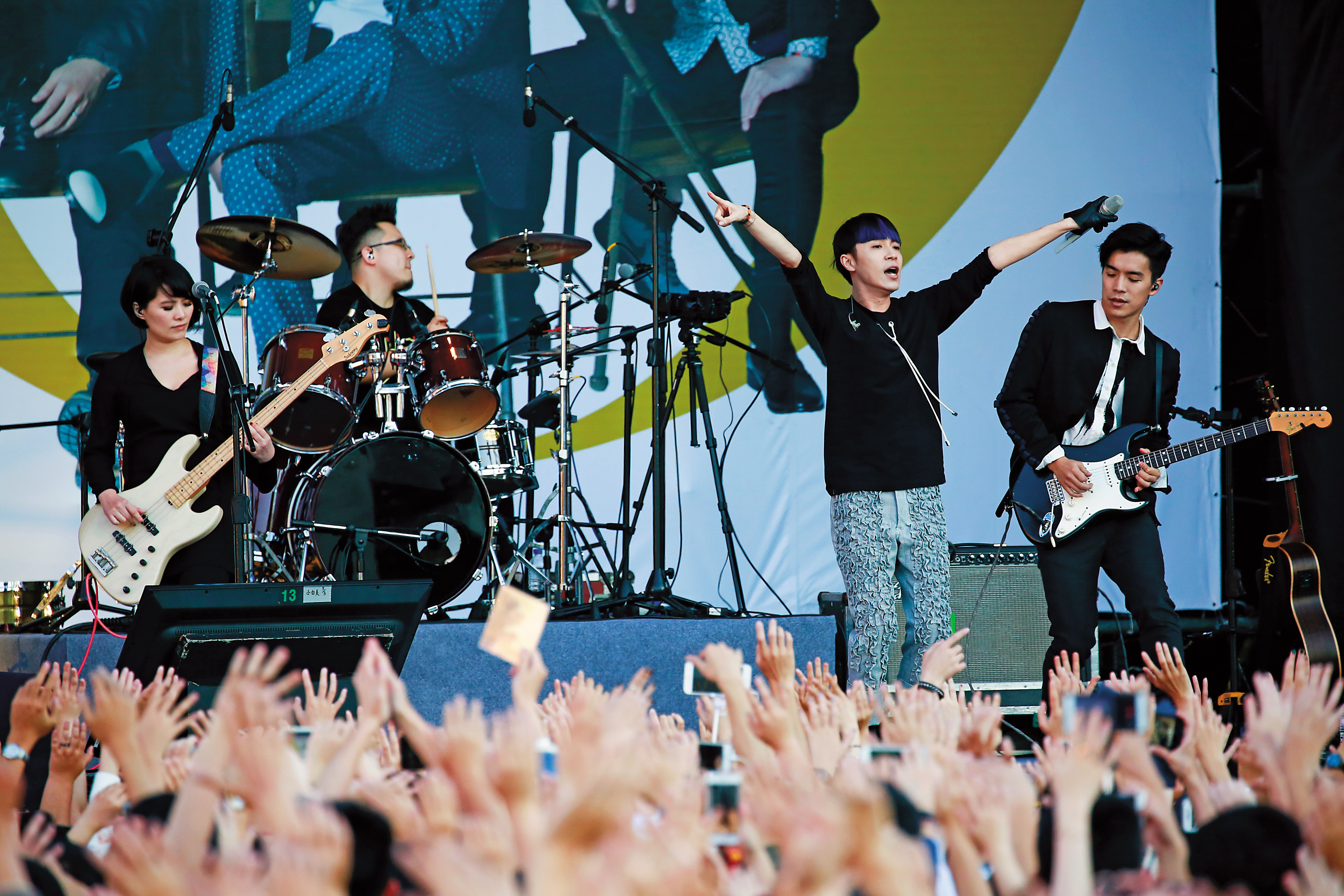 出道13年的蘇打綠，因主唱青峰的獨特嗓音及幽默，在台擁大批粉絲。
