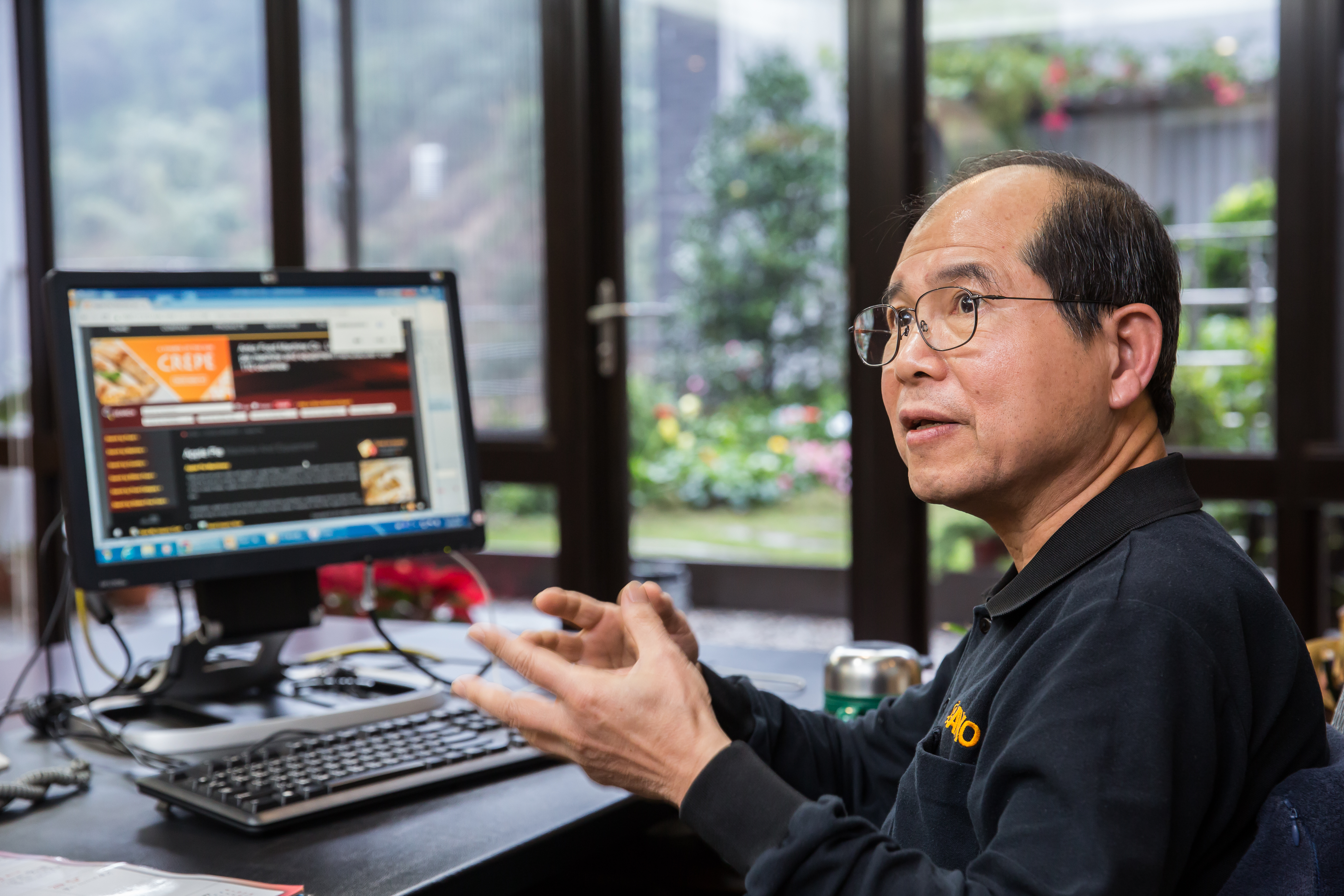 18年前歐陽禹因省成本投資網路行銷，成本較低的方式，反而拉到許多發展中國家的客戶，例如非洲和中亞地區。