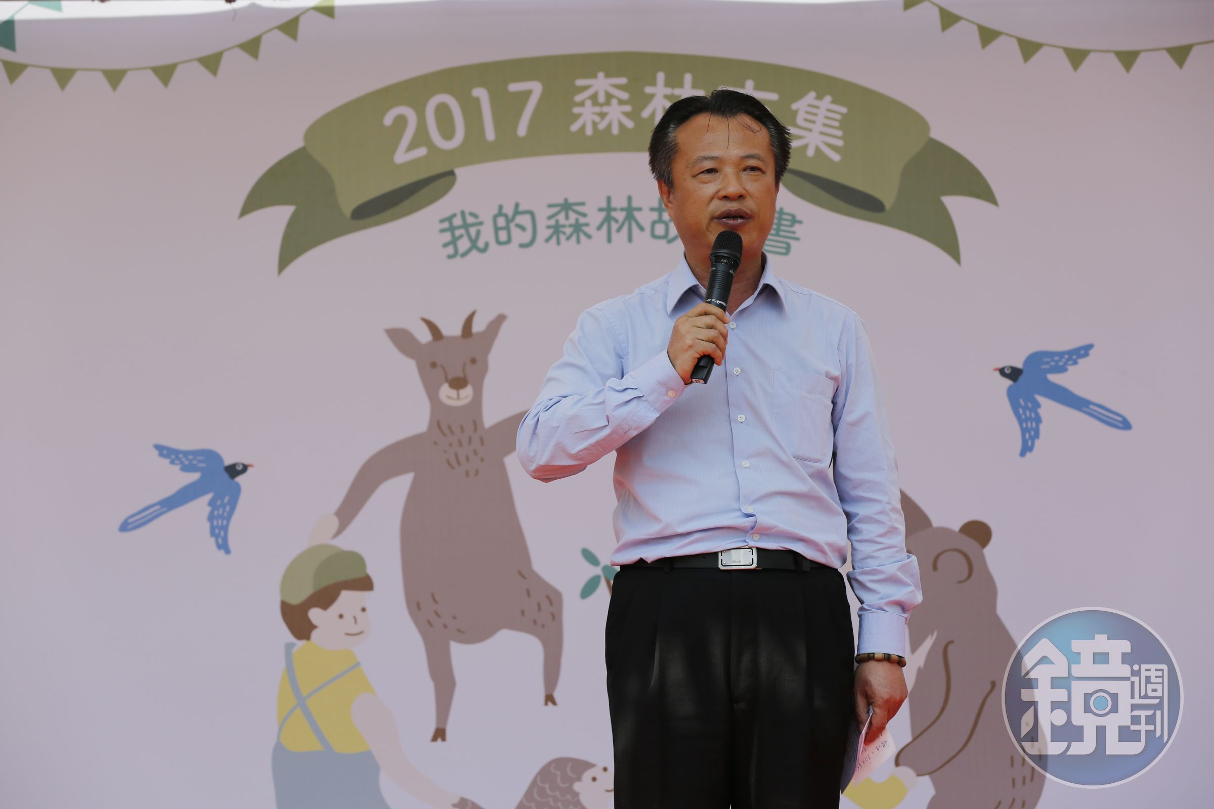 民進黨嘉義縣長初選民調公布結果，農委會前副主委翁章梁，以3家平均43.77％，領先嘉義縣議長張明達的35.36％達8％多。 