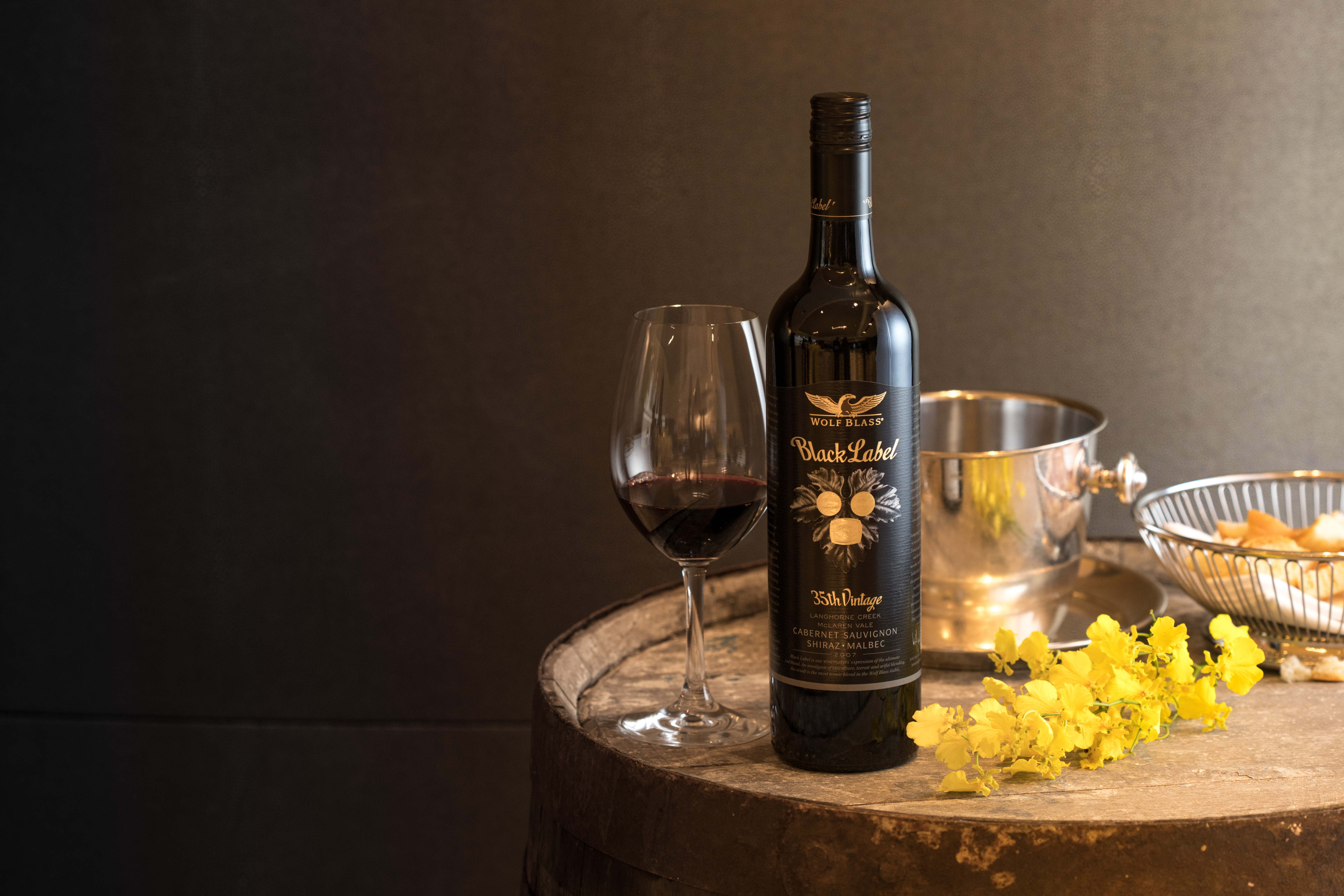 黑標系列是旗艦款，以該年份最好的葡萄混釀而成，曾4度贏得澳洲最具代表性的Jimmy Watson大獎，是領頭葡萄酒之一。（4,000元／瓶）