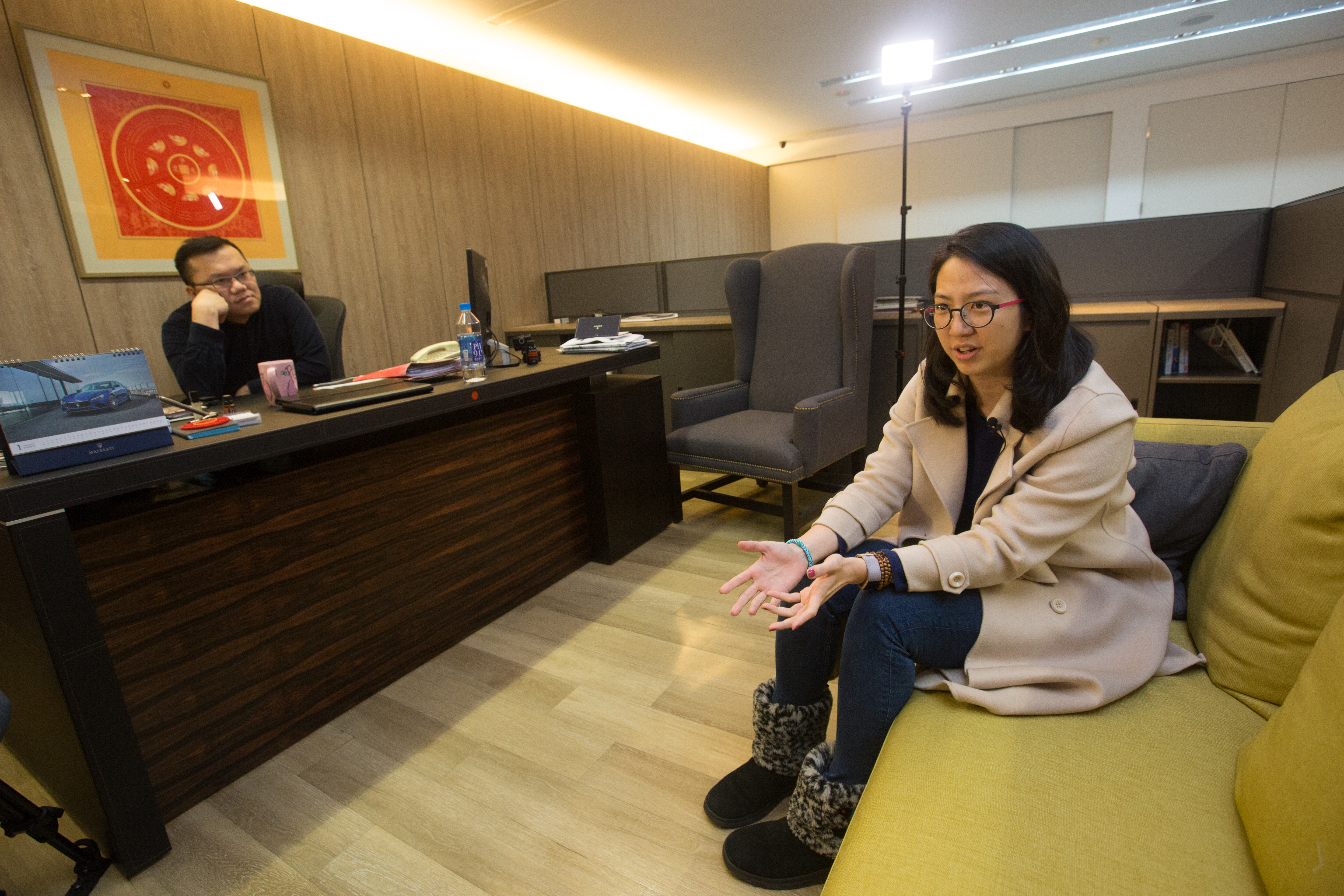 鄭家喻（右）欣賞另一半認真踏實努力的一面，2人愛情長跑5年才開花結果。