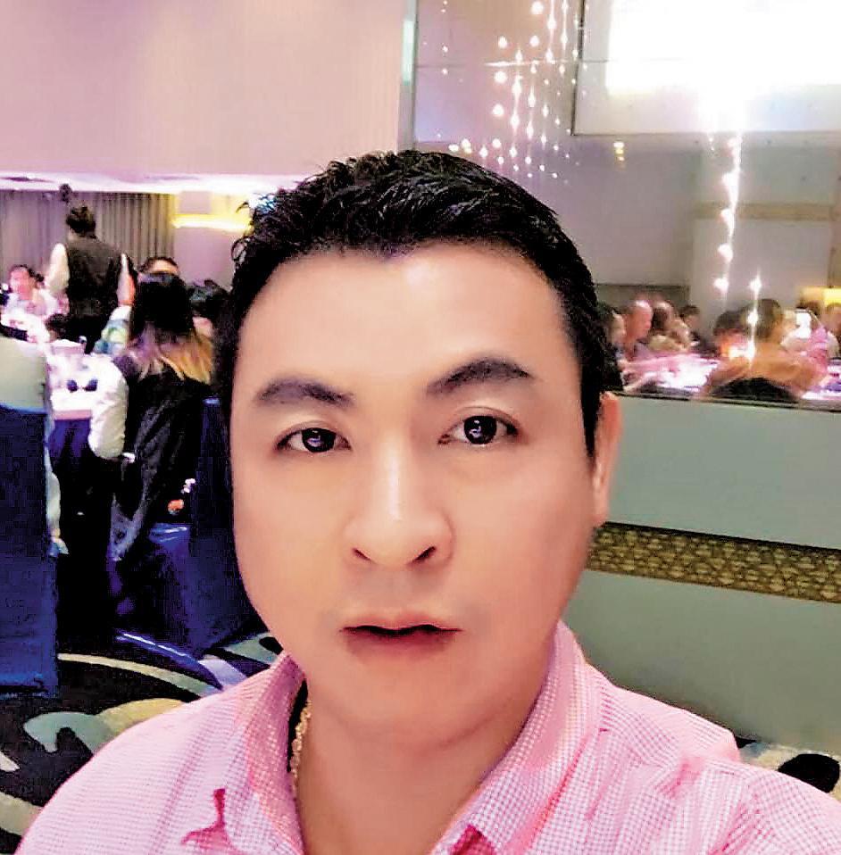 陳文忠家境優渥,殺人案出獄後大動作招兵買馬想擴展勢力,卻因涉足土方利益而命喪街頭。(翻攝陳文忠臉書)