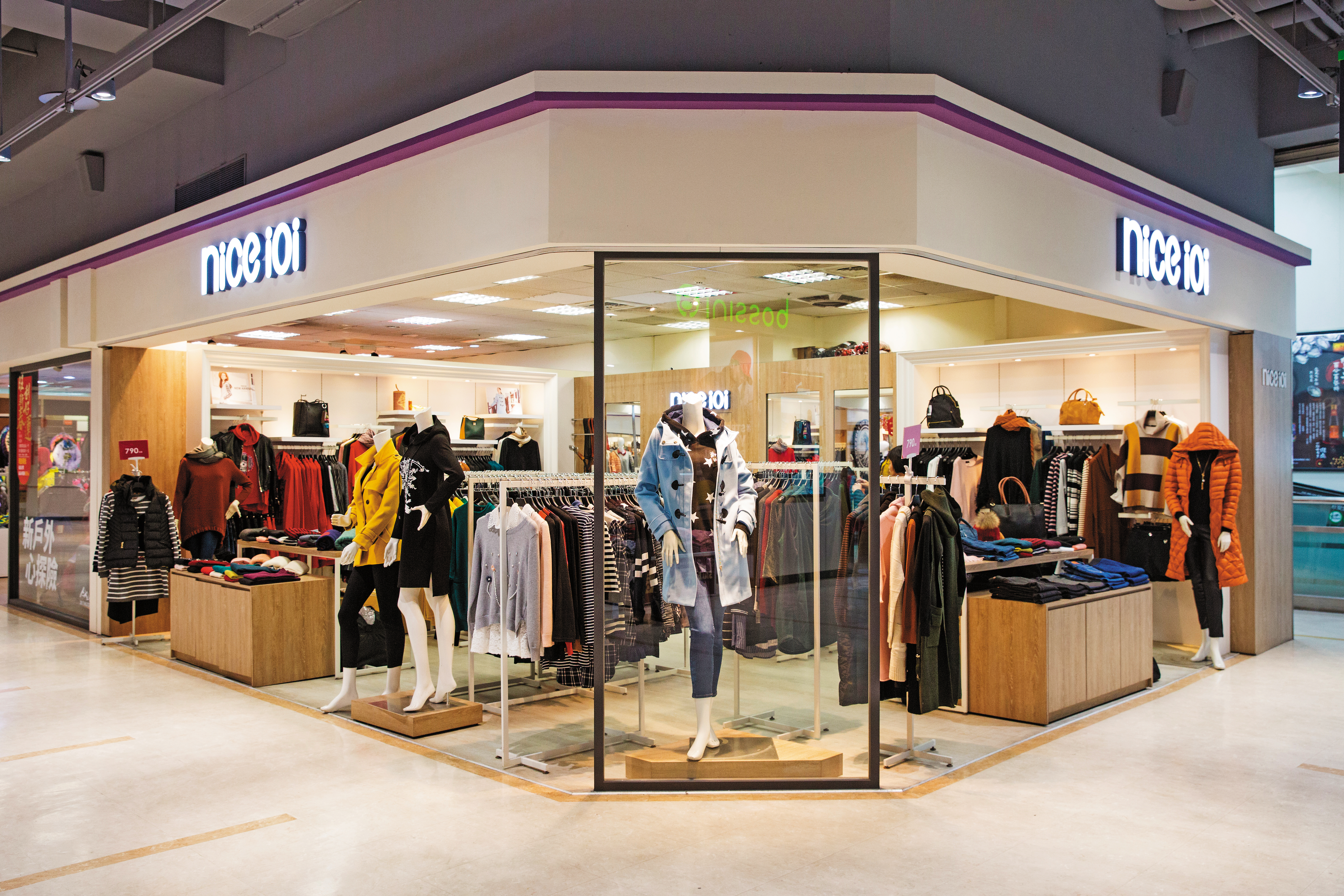 nice ioi是信宏國際平價女裝品牌，門市多設於大潤發、家樂福等大賣場。