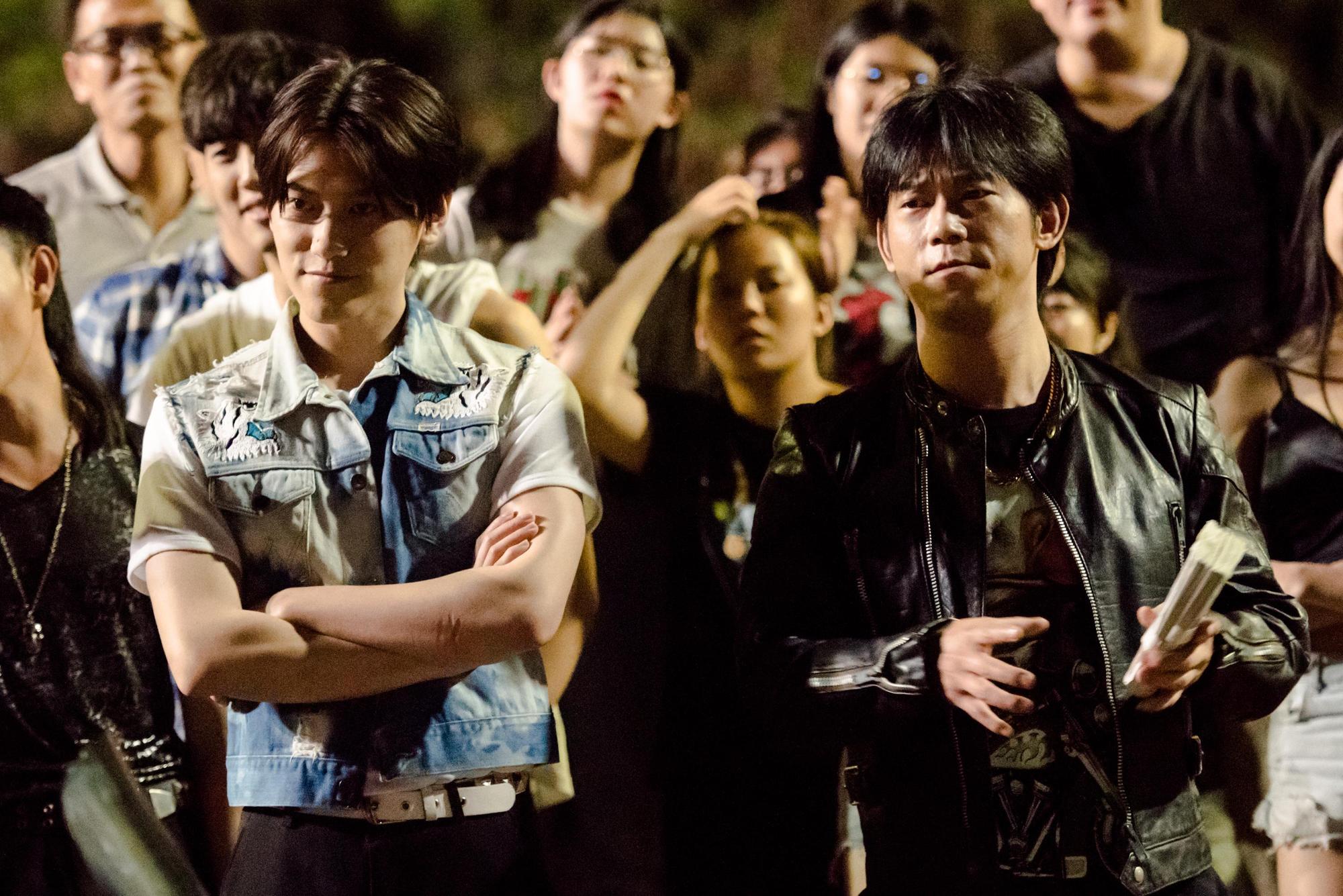 邱宇辰（左）自曝小時候被說宇顏正國長得很像，也是因為看了《好小子》才去學跆拳道。（多曼尼提供）