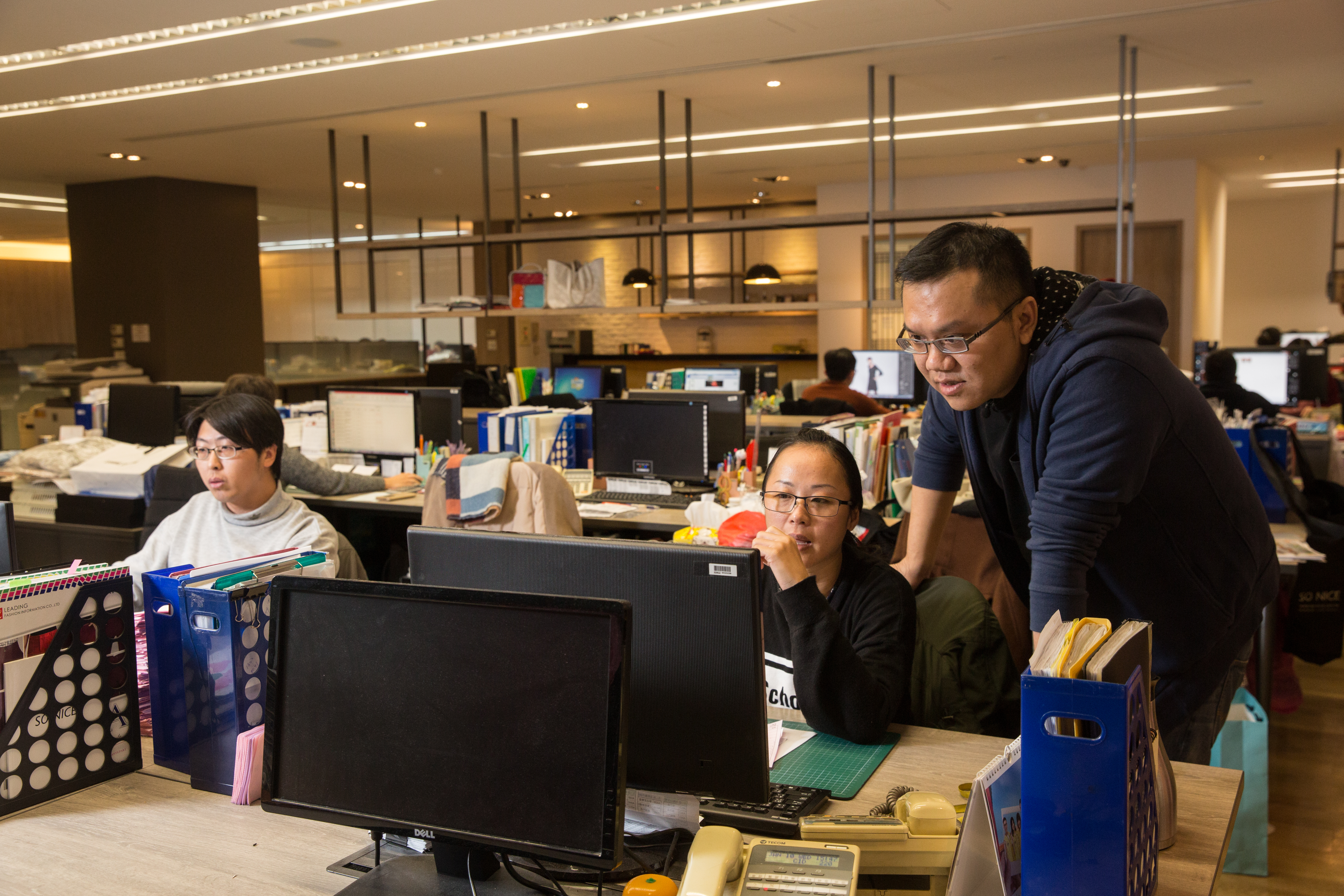 信宏國際中和總部辦公室採開放式設計，李宥宏常主動找員工討論事情。