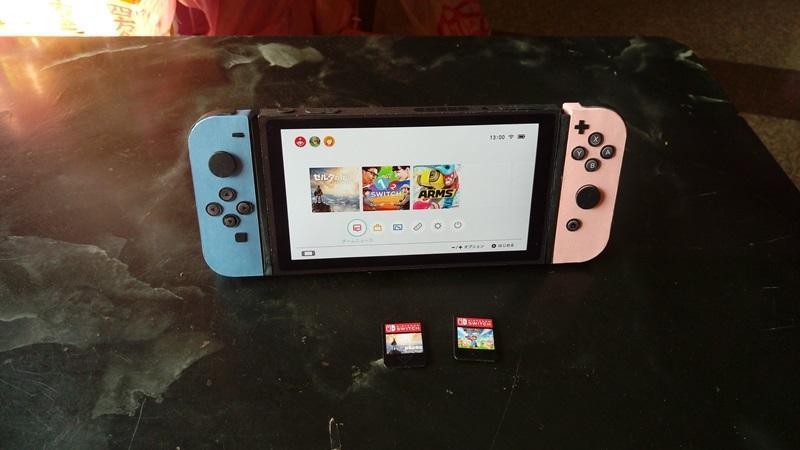紙紮SWITCH也做出了可插入卡匣的設計（圖片來源：賣家網站）