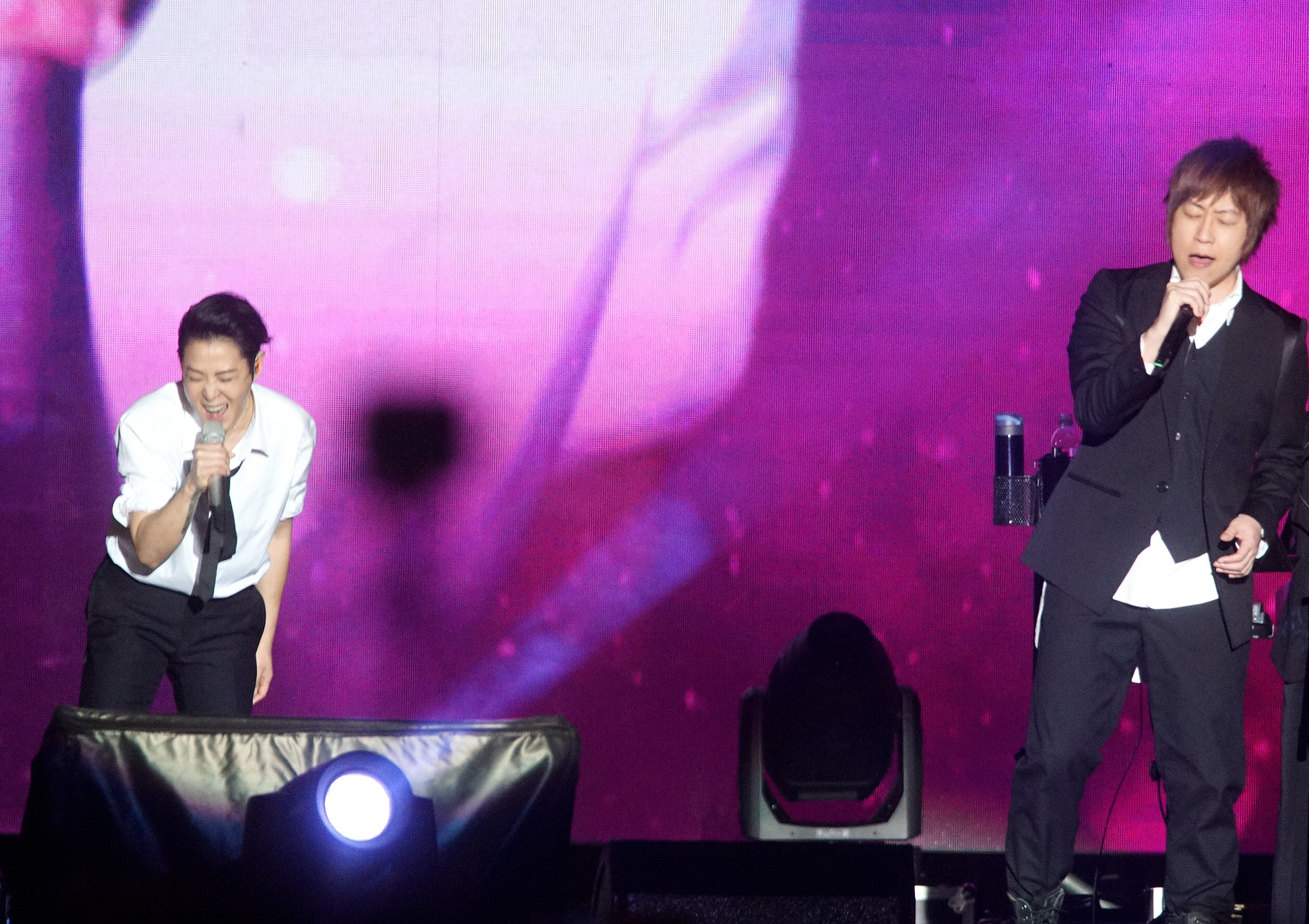 簡單生活節的舞台，不僅成功孵育年輕新人歌手，也有像劉若英（左）、五月天等眾多知名音樂人加入，為活動增添能見度。（東方IC）