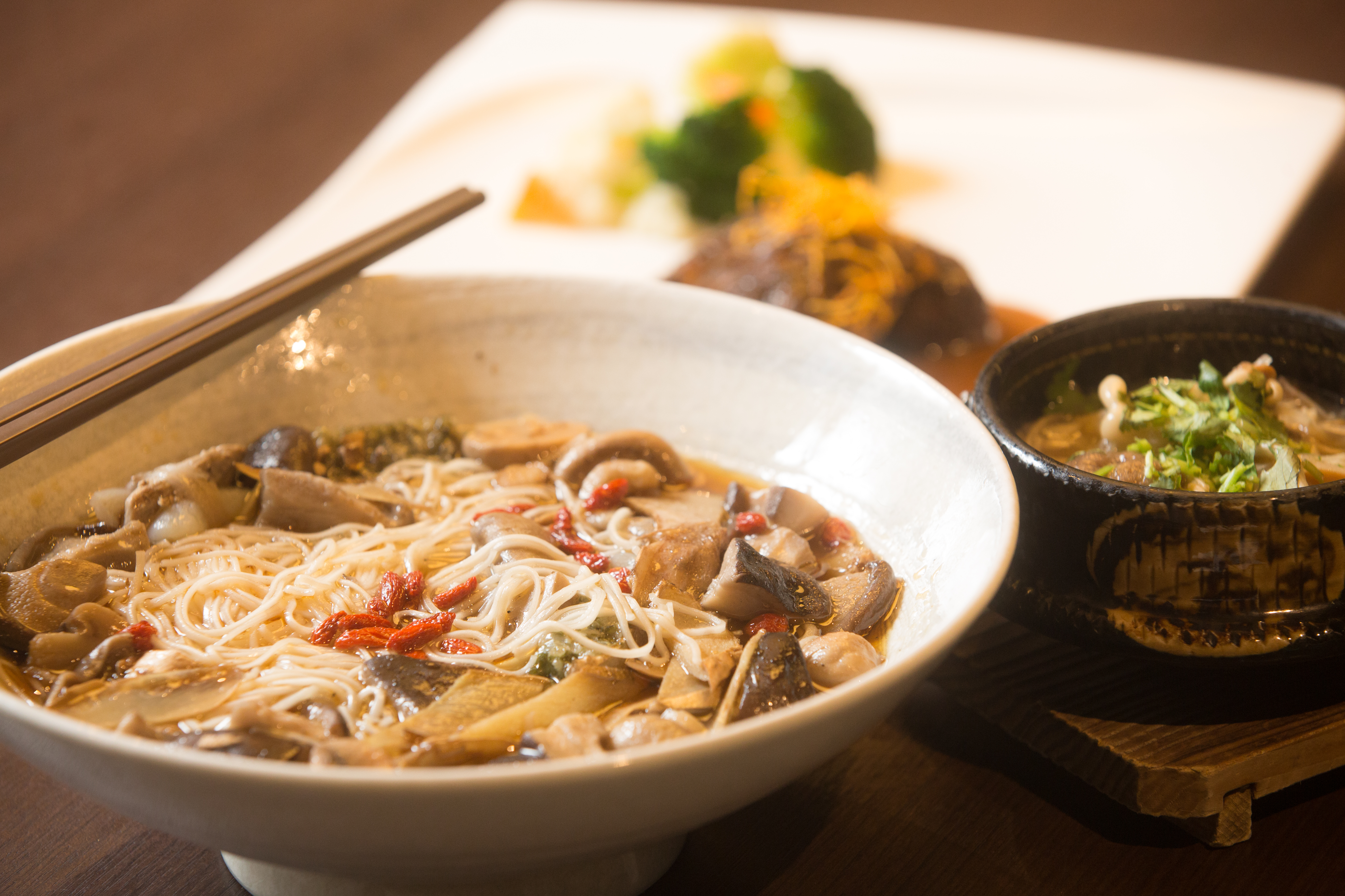 鈺善閣的懷石素食料理很對李家人的味，成為家庭聚餐首選。