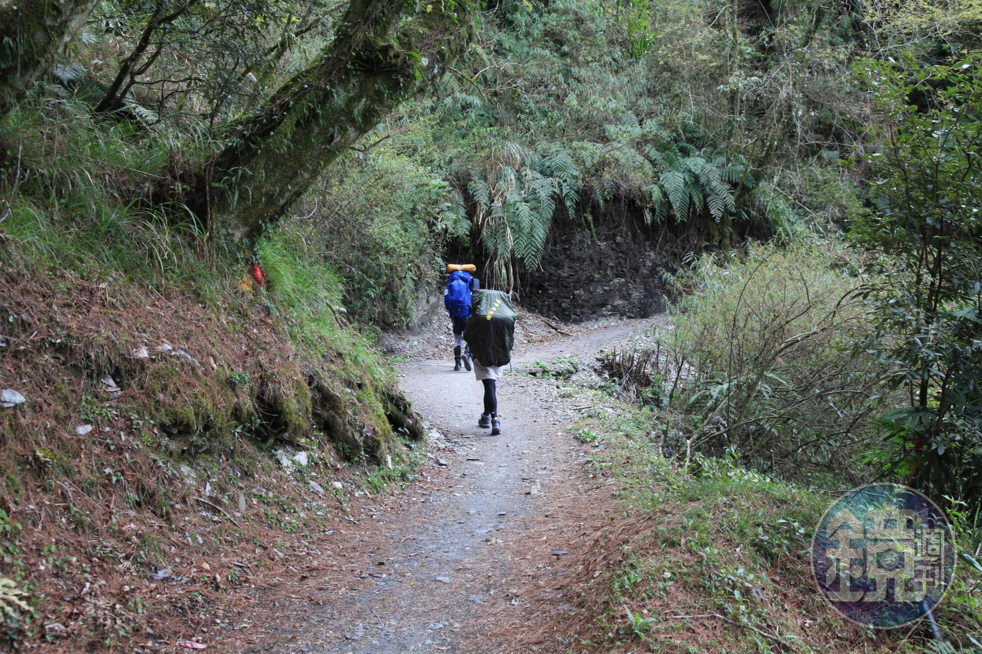 如何將背包輕量化是登山的趨勢。