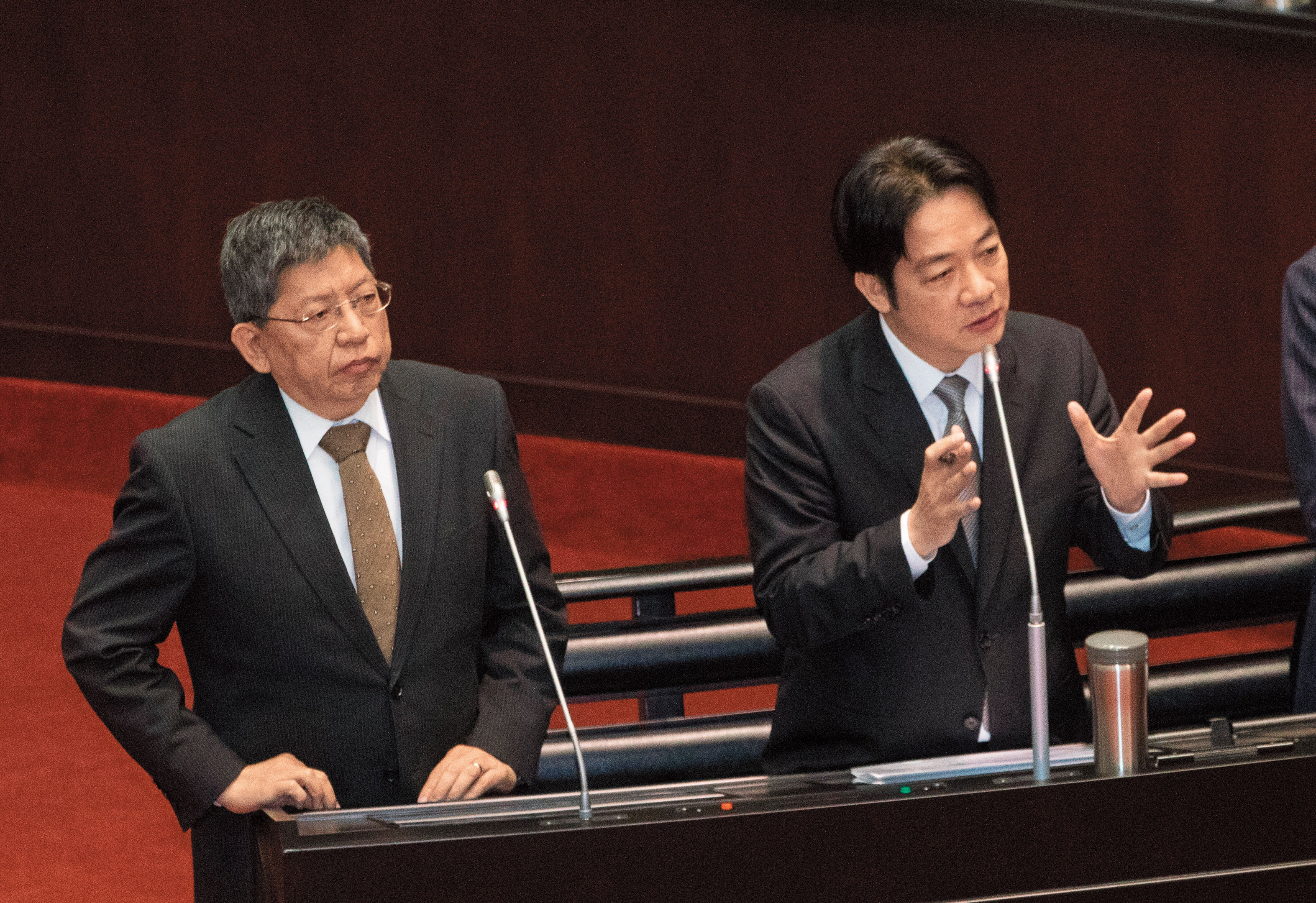 中共2週前宣布31項惠台措施，行政院將召開專案會議，整合各部會對策，推出因應措施。