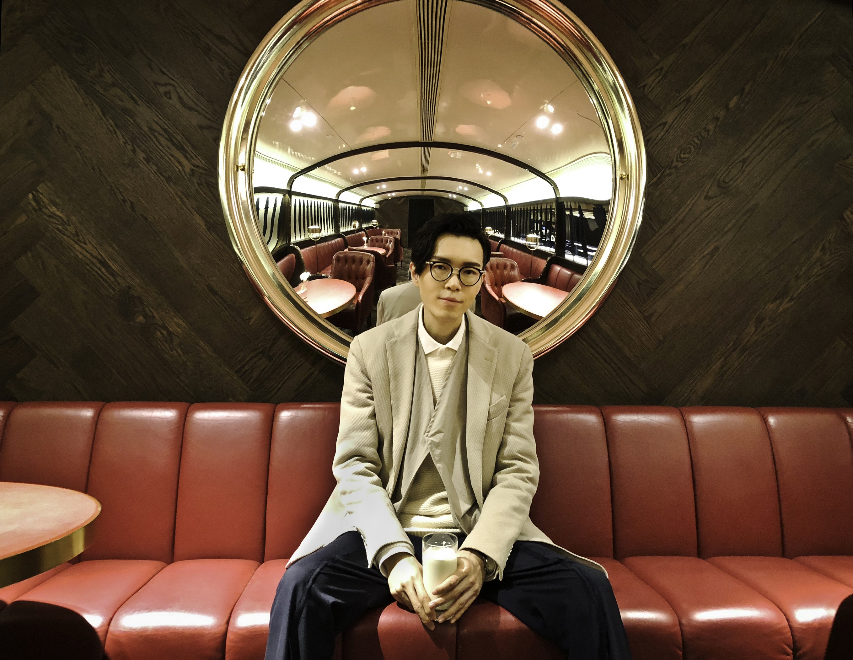 方大同搶在白色情人節前夕曝光浪漫單曲。（賦音樂提供）