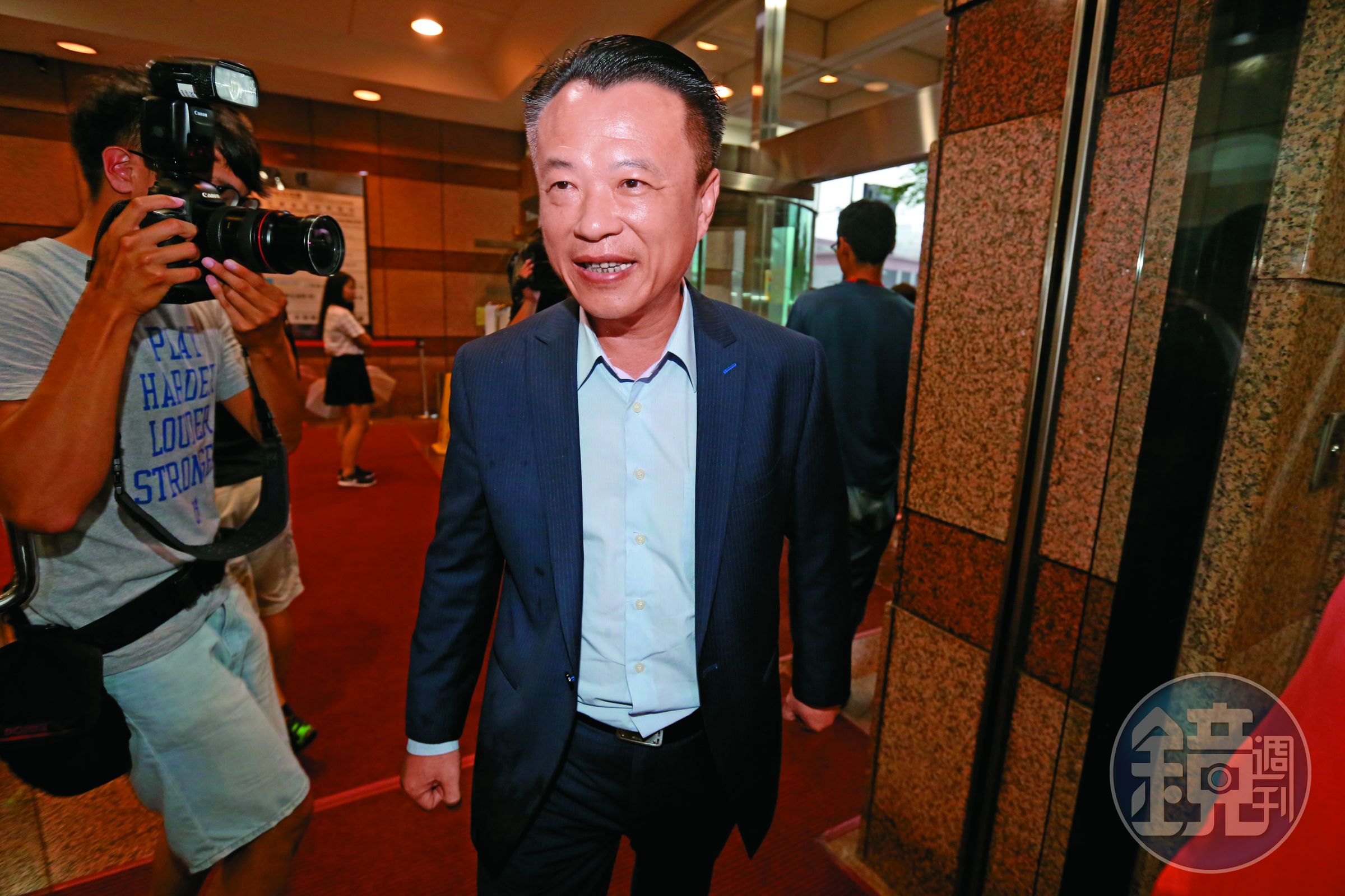 民進黨上週完成黨內初選民調，嘉義縣長由農委會前副主委翁章梁出線。