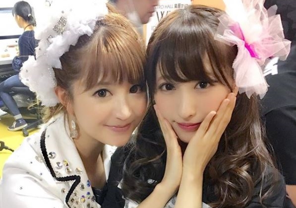 早安少女組前成員矢口真里（左）傳本月與小王梅田賢三結婚。（翻攝自矢口真里IG）