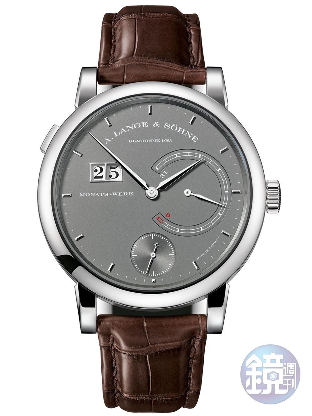 2007年A.LANGE & SOHNE推出了當時全世界動力最持久的一款腕錶：「Lange 31」31日鏈腕錶。其動力儲存部分是由兩個超大發條盒組成的、長度為185 cm的超長發條。