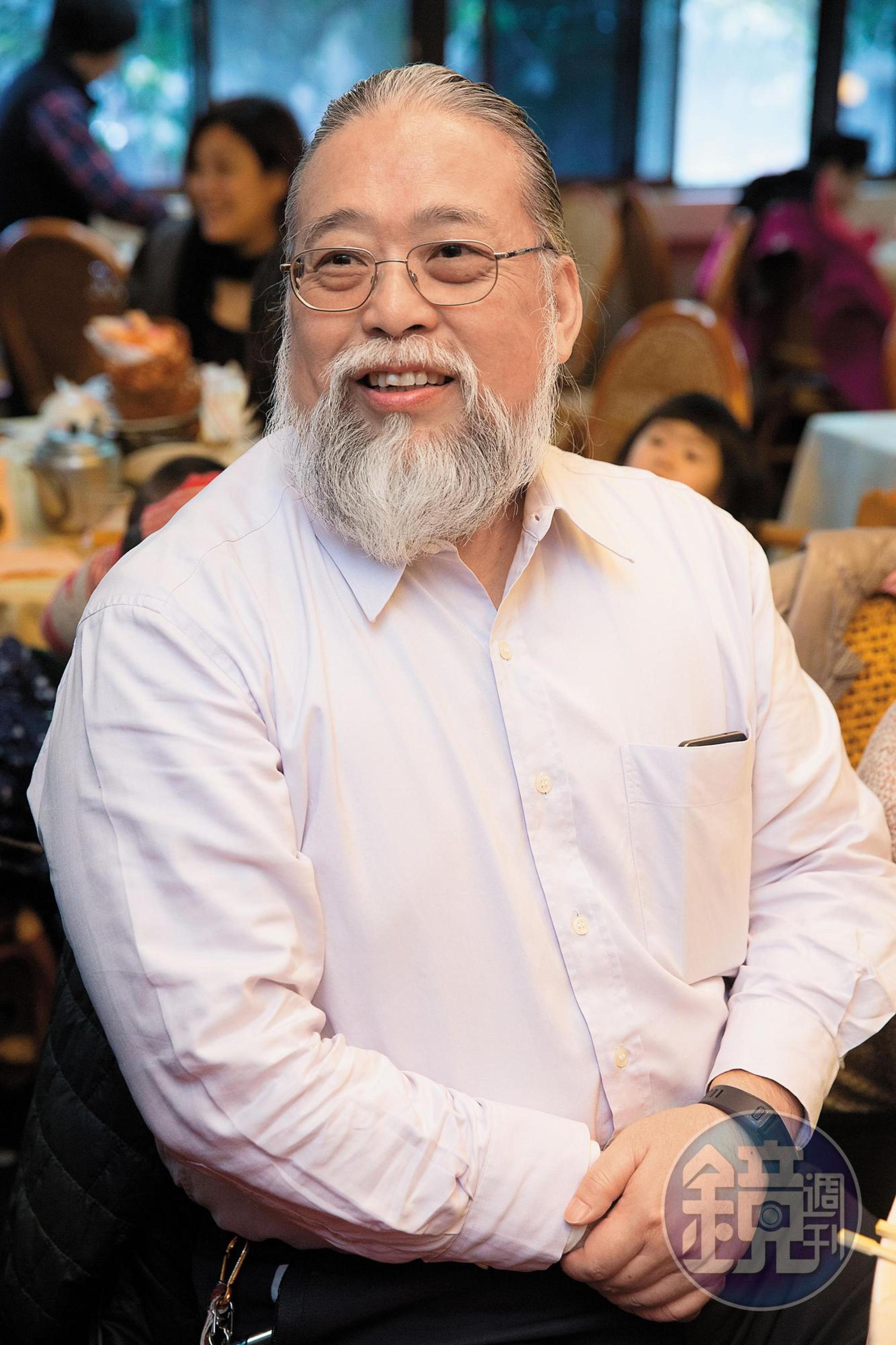 台灣大學 溫教授。