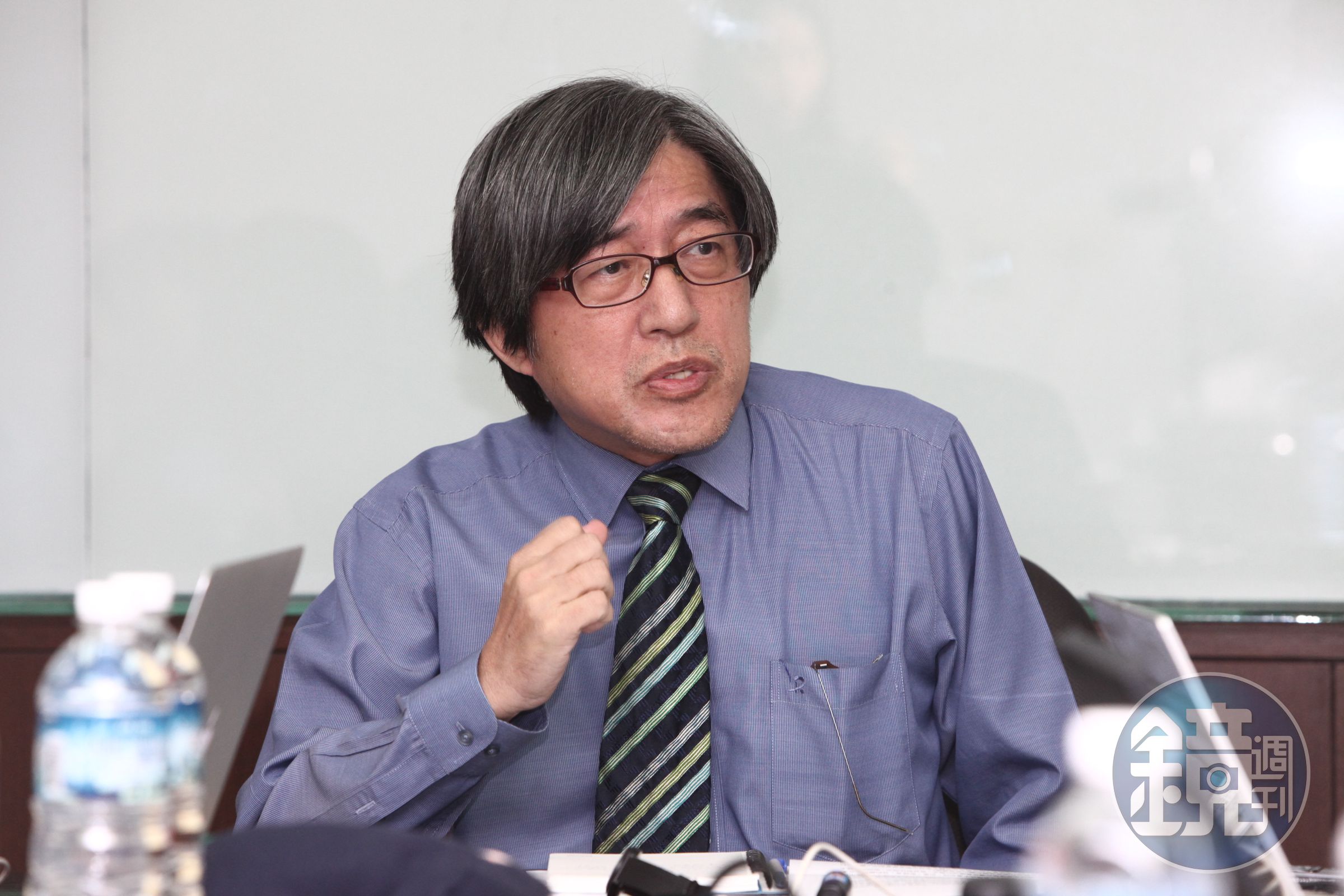 網家董事長詹宏志日前宣告，旗下商店街已經超車對手蝦皮。