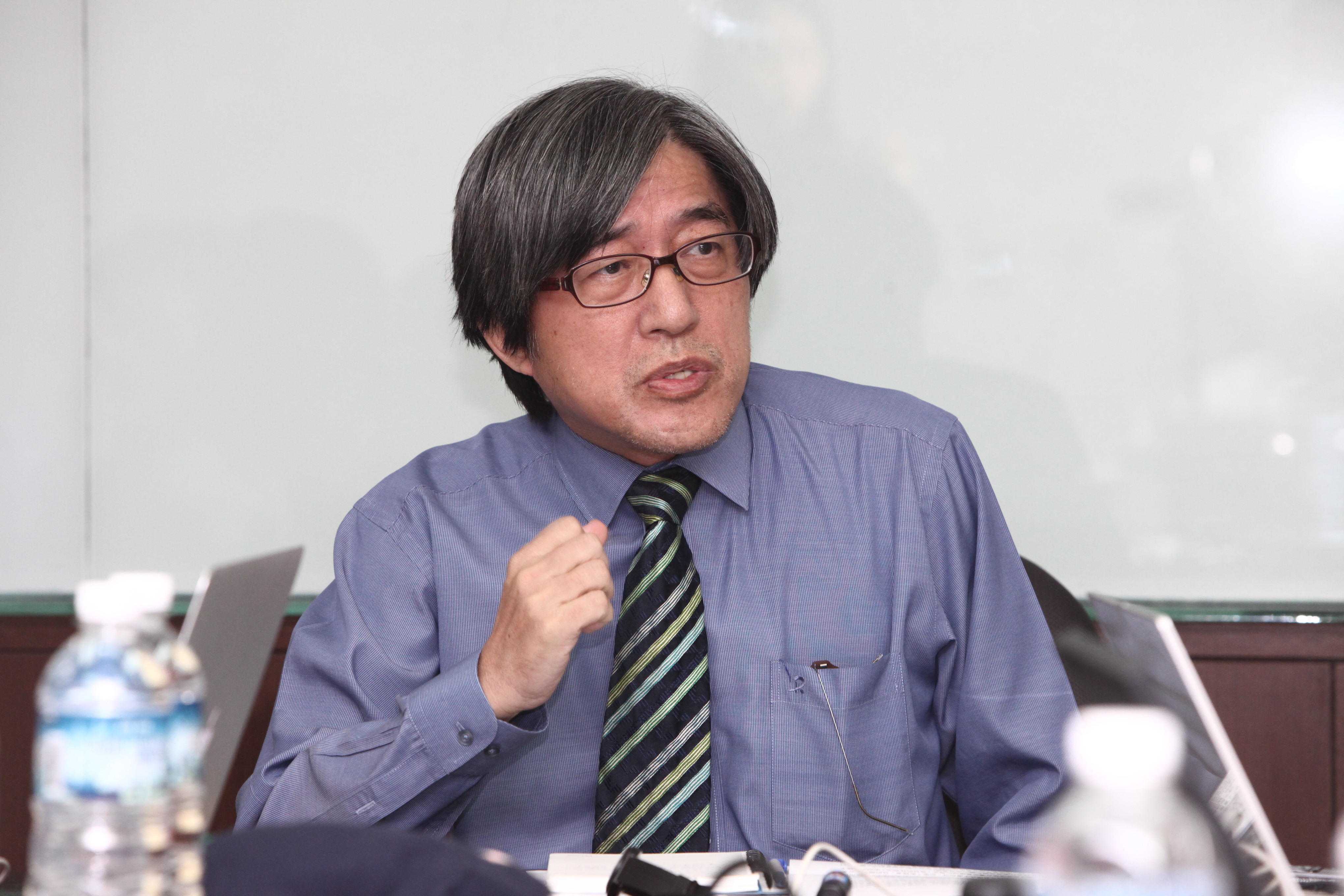 網家董事長詹宏志日前宣告，旗下商店街已經超車對手蝦皮。