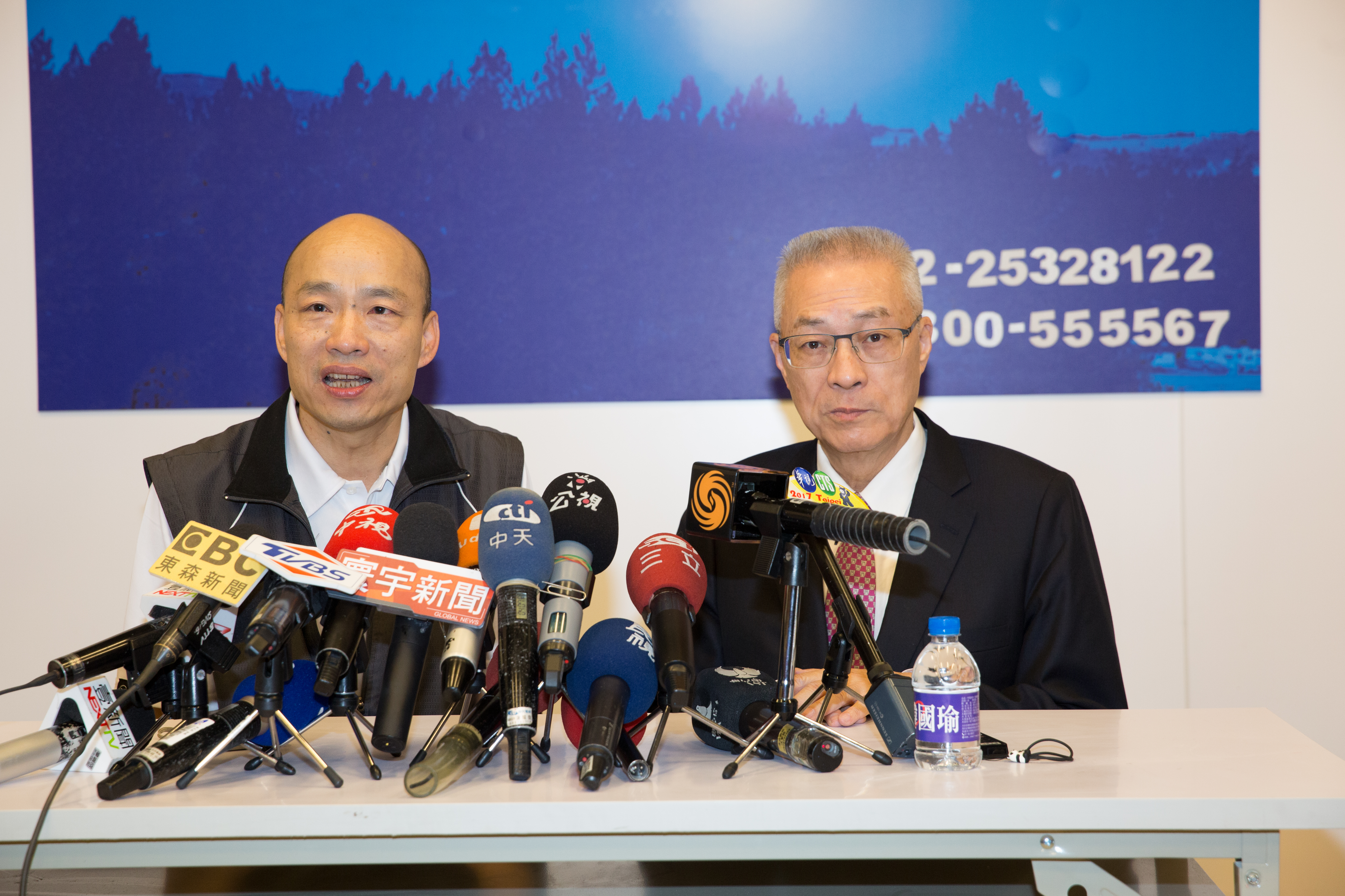 韓國瑜表示，登記參選台北市長是誤傳，很多人拱他選台北市長，但最後並沒領表。