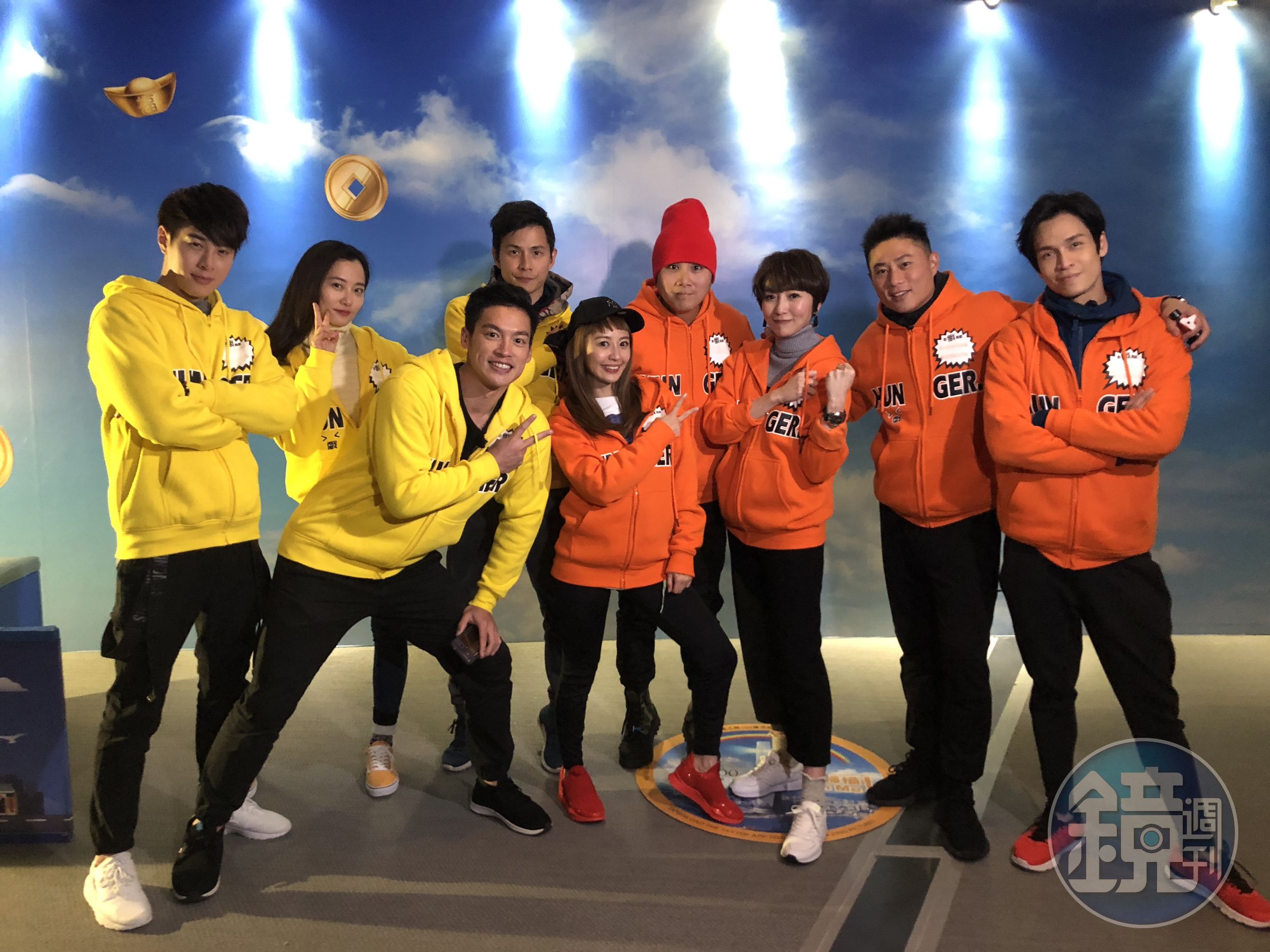 5566主持的《飢餓遊戲》找來小刀、Gino、趙小僑、賴薇如等昔日喬傑立同門一起錄影，彷彿同學會。（中視提供）