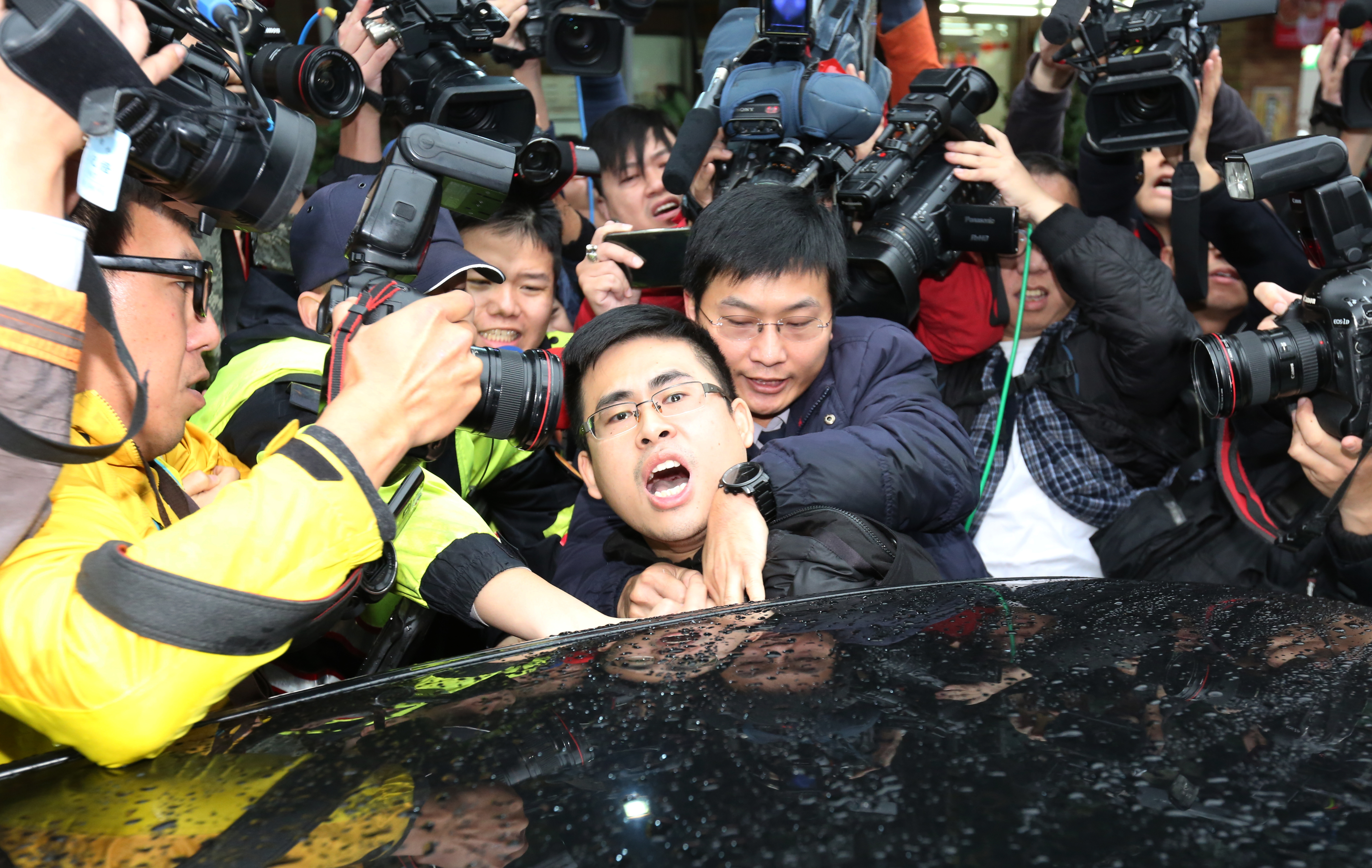 王炳忠