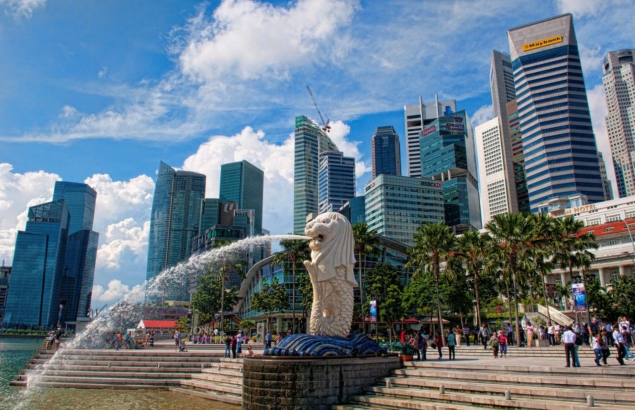 在新加坡光鮮街道的表象下，是一種害怕落於人後的焦慮。（東方IC）