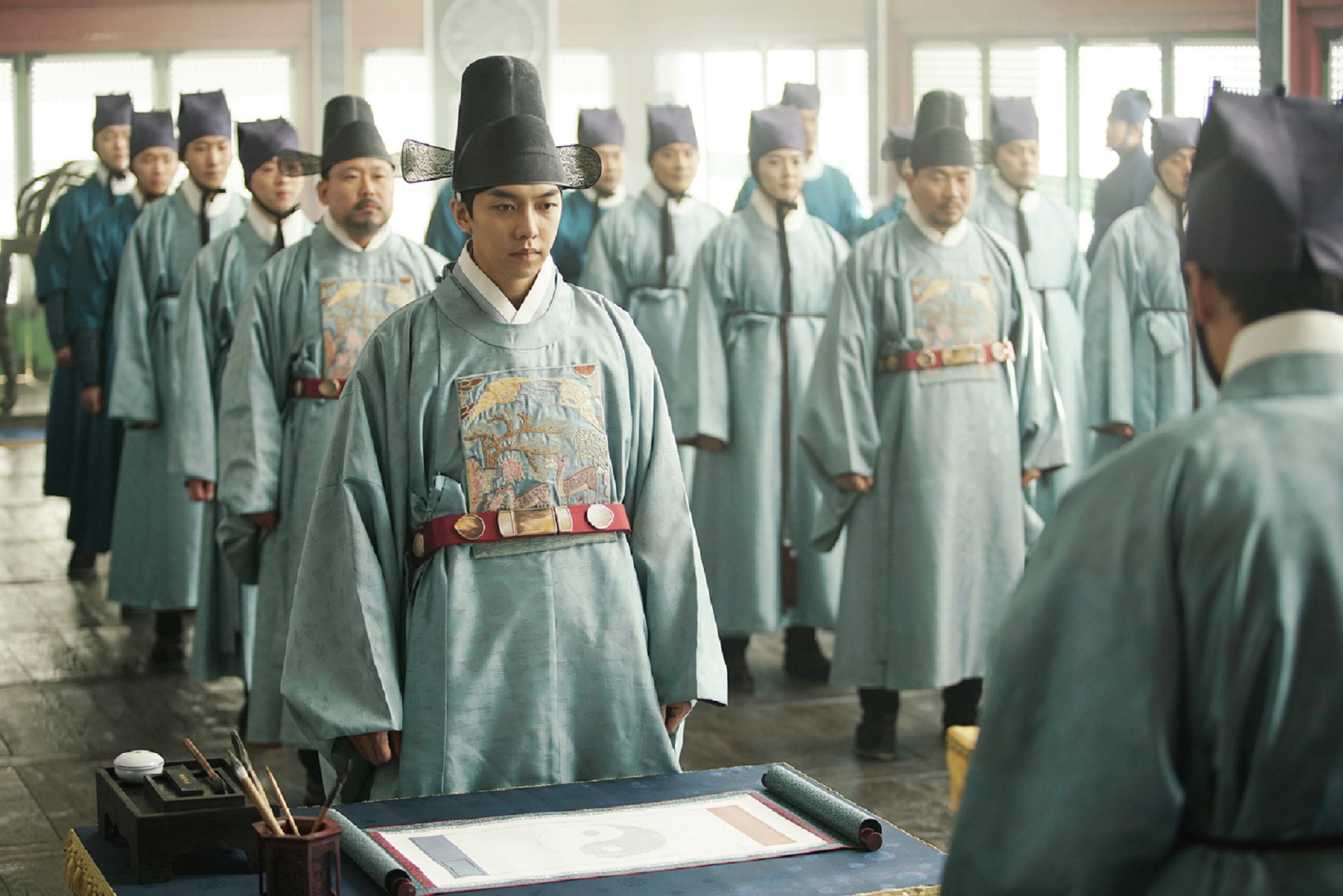 李昇基告別美猴王，在新片《野蠻公主玩婚記》飾演算命師。（華聯國際提供）